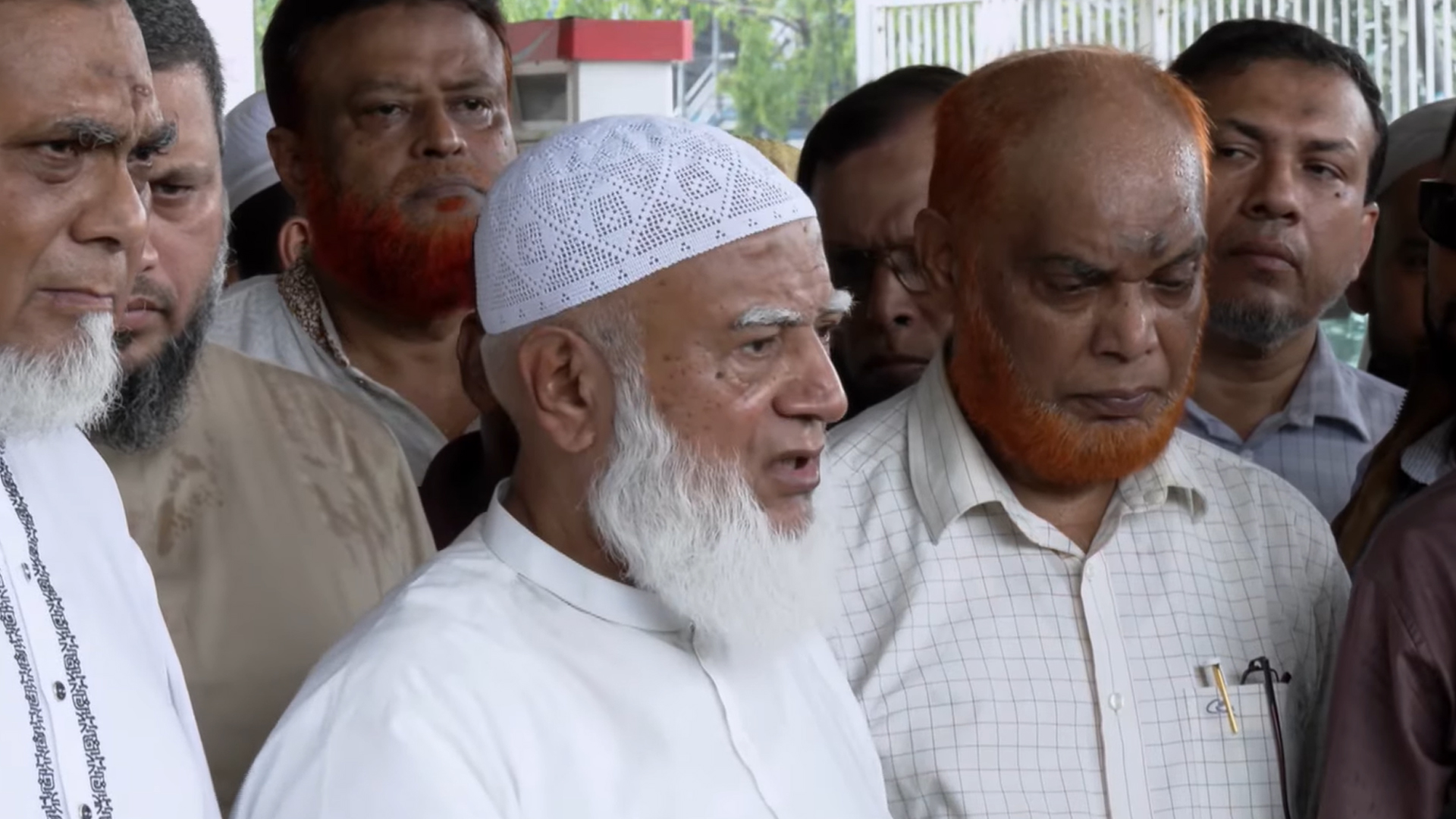 জ্বালানি তেলের সংকট নিয়ে সরকারকে লুকোচুরি না করার আহ্বান জামায়াত আমিরের