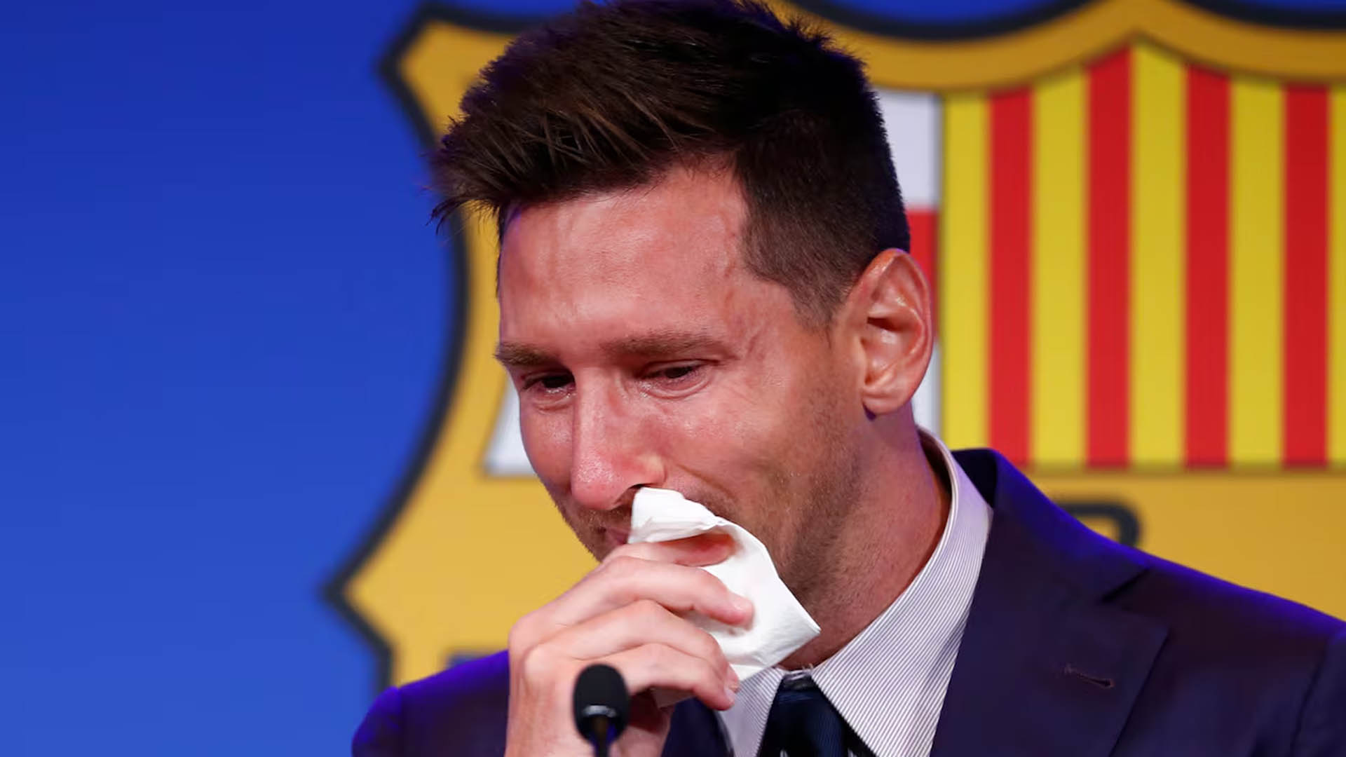 বার্সা থেকে মেসির বিদায়ে দোষ কার? বিস্ফোরক দাবি সাবেক প্রেসিডেন্টের