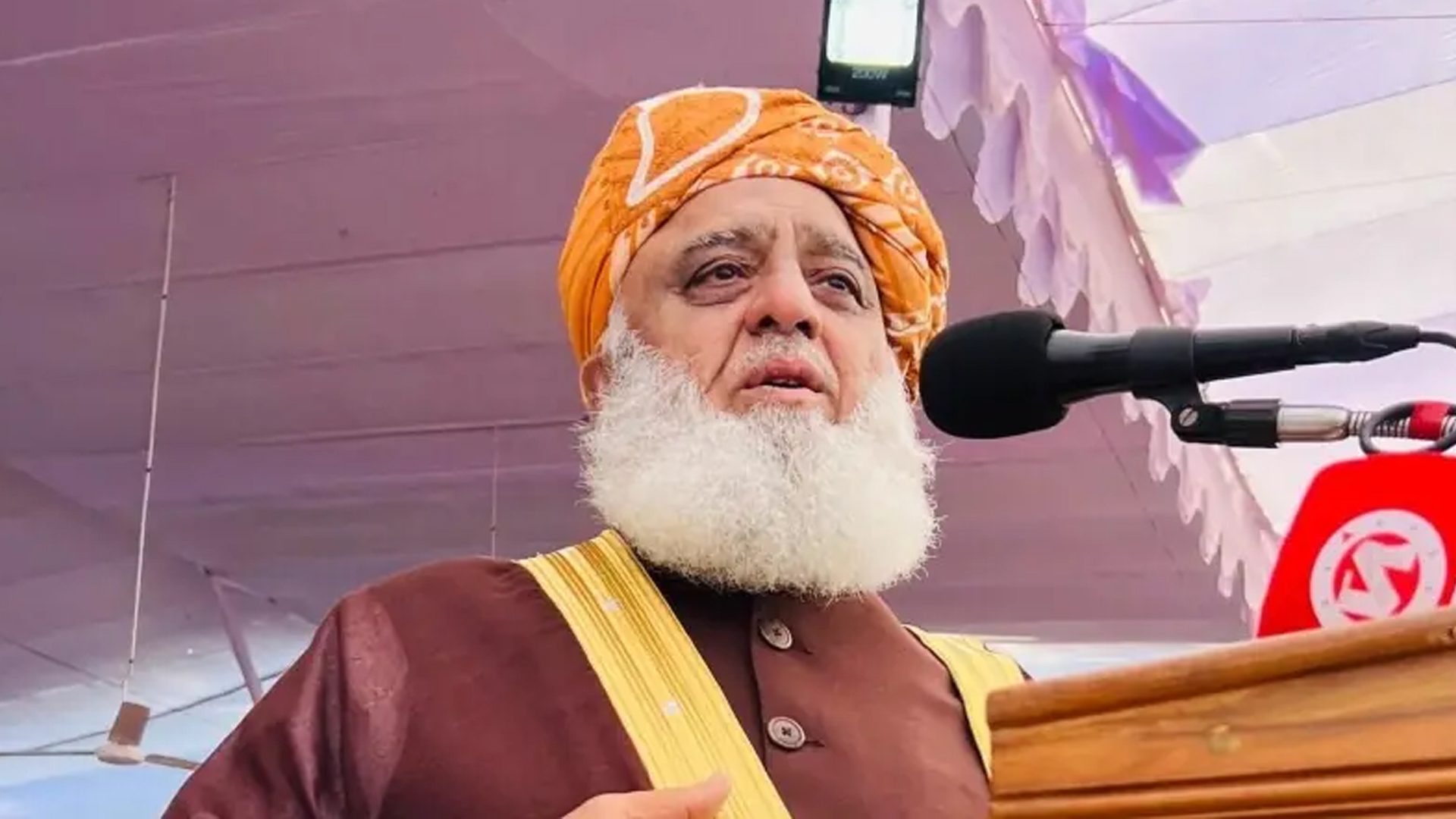 বাংলাদেশ এক পা এগোলে, পাকিস্তান দুই পা এগিয়ে আসবে: ফজলুর রহমান