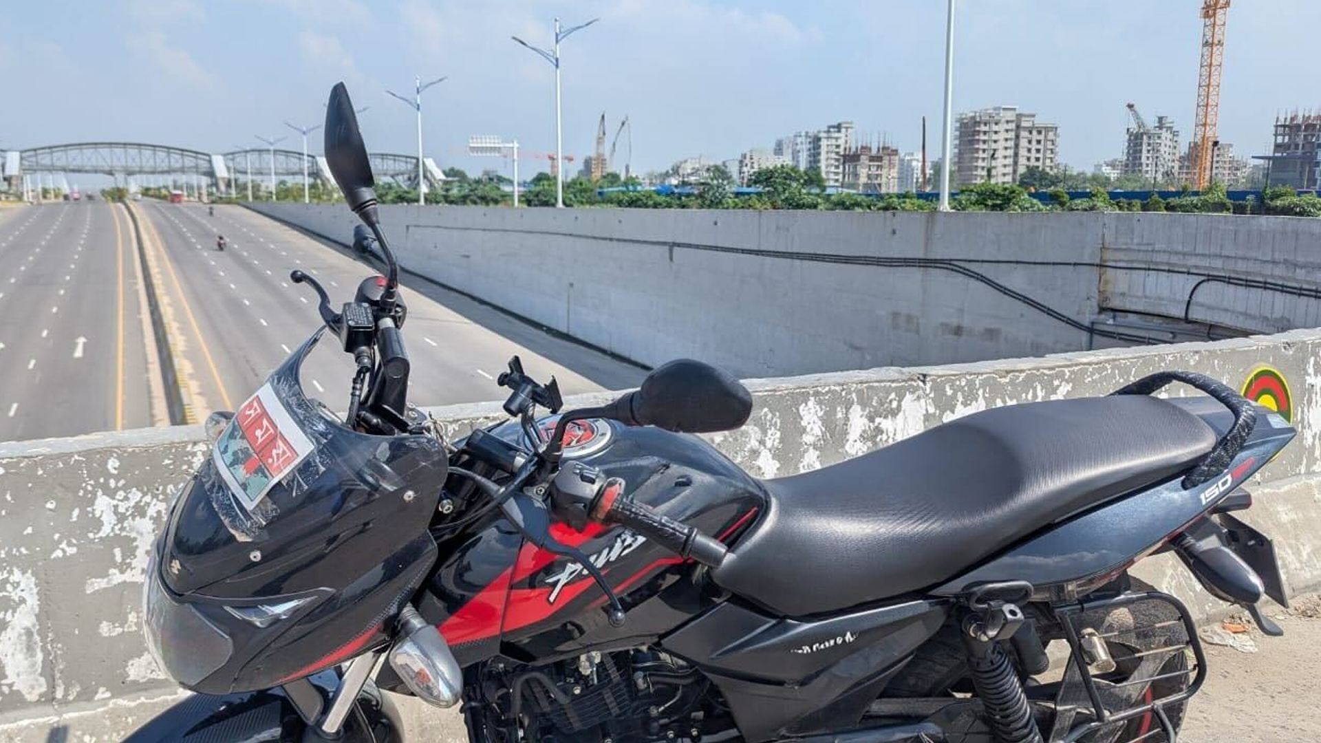 গাজীপুরে সময় টিভির চিত্র সাংবাদিকের মোটরসাইকেল চুরি