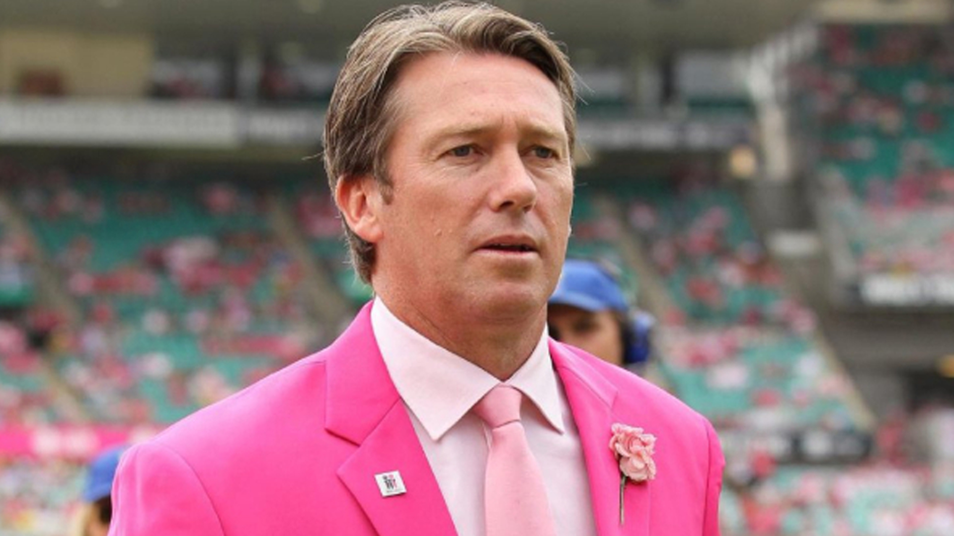 বেটিং সংস্থার সঙ্গে জড়িত থাকায় ধারাভাষ্যকারের চাকরি গেল গ্লেন ম্যাকগ্রার