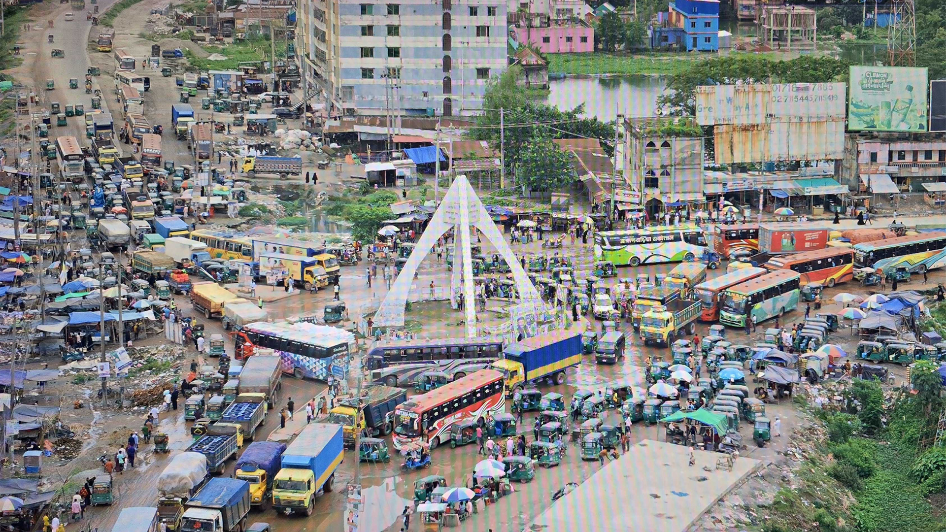 ঢাকা-সিলেট মহাসড়কের ব্রাহ্মণবাড়িয়া অংশে পদে পদে ভোগান্তি