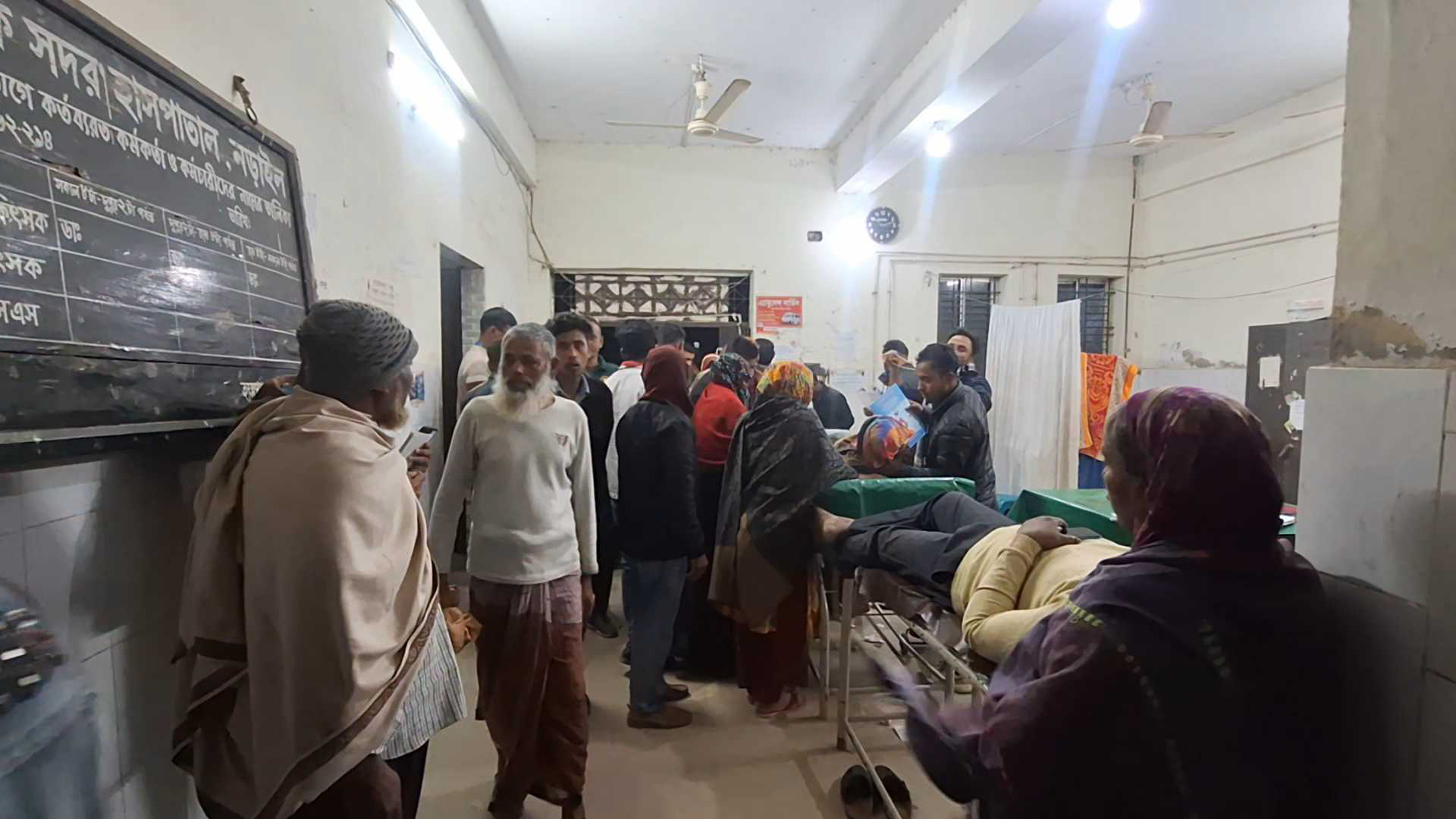 নড়াইলে বিএনপি ও বিদ্রোহী প্রার্থীর সমর্থকদের রক্তক্ষয়ী সংঘর্ষ, আহত ৬