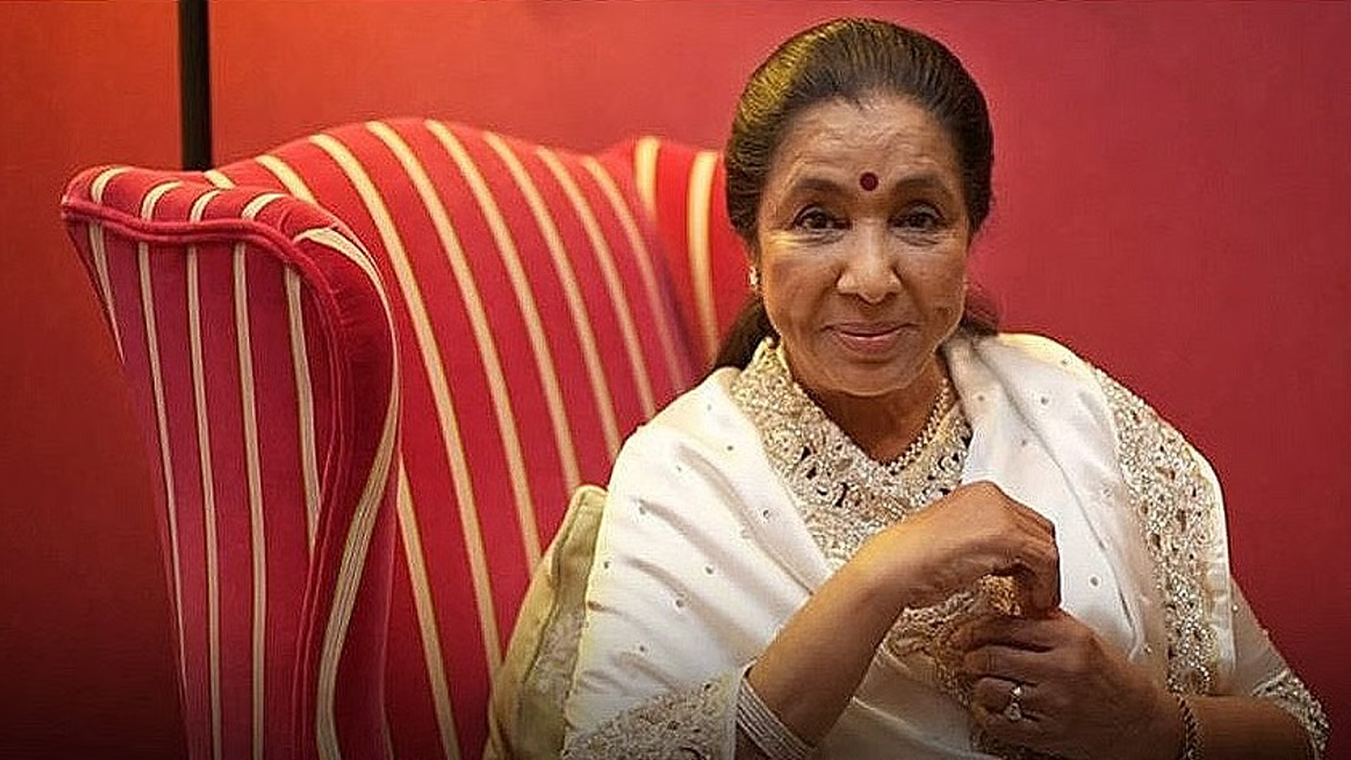 কখনোই ঠান্ডা পানি পান করতেন না আশা ভোঁসলে