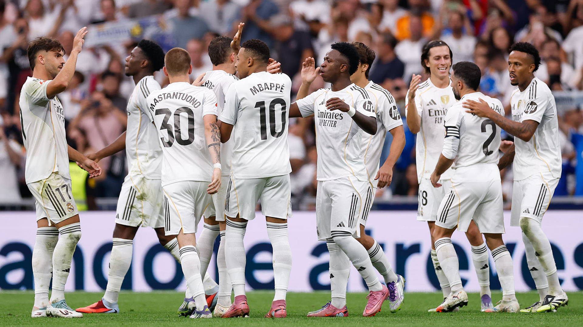 ভ্যালেন্সিয়ার বিপক্ষে জয় তুলে শীর্ষস্থান মজবুত করতে চায় রিয়াল