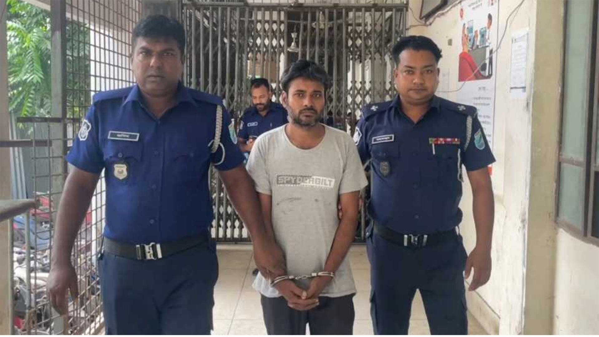 সিদ্ধিরগঞ্জে গৃহবধূ রিতু হত্যা মামলায় পরকীয়া প্রেমিকের যাবজ্জীবন