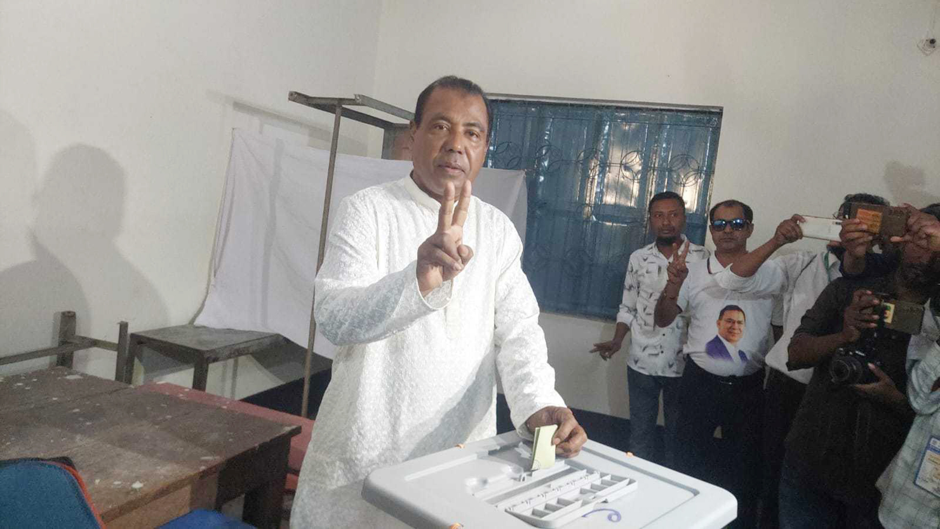 ভোট দিয়ে জয়ের ব্যাপারে আশাবাদী বিএনপি প্রার্থী বাদশা