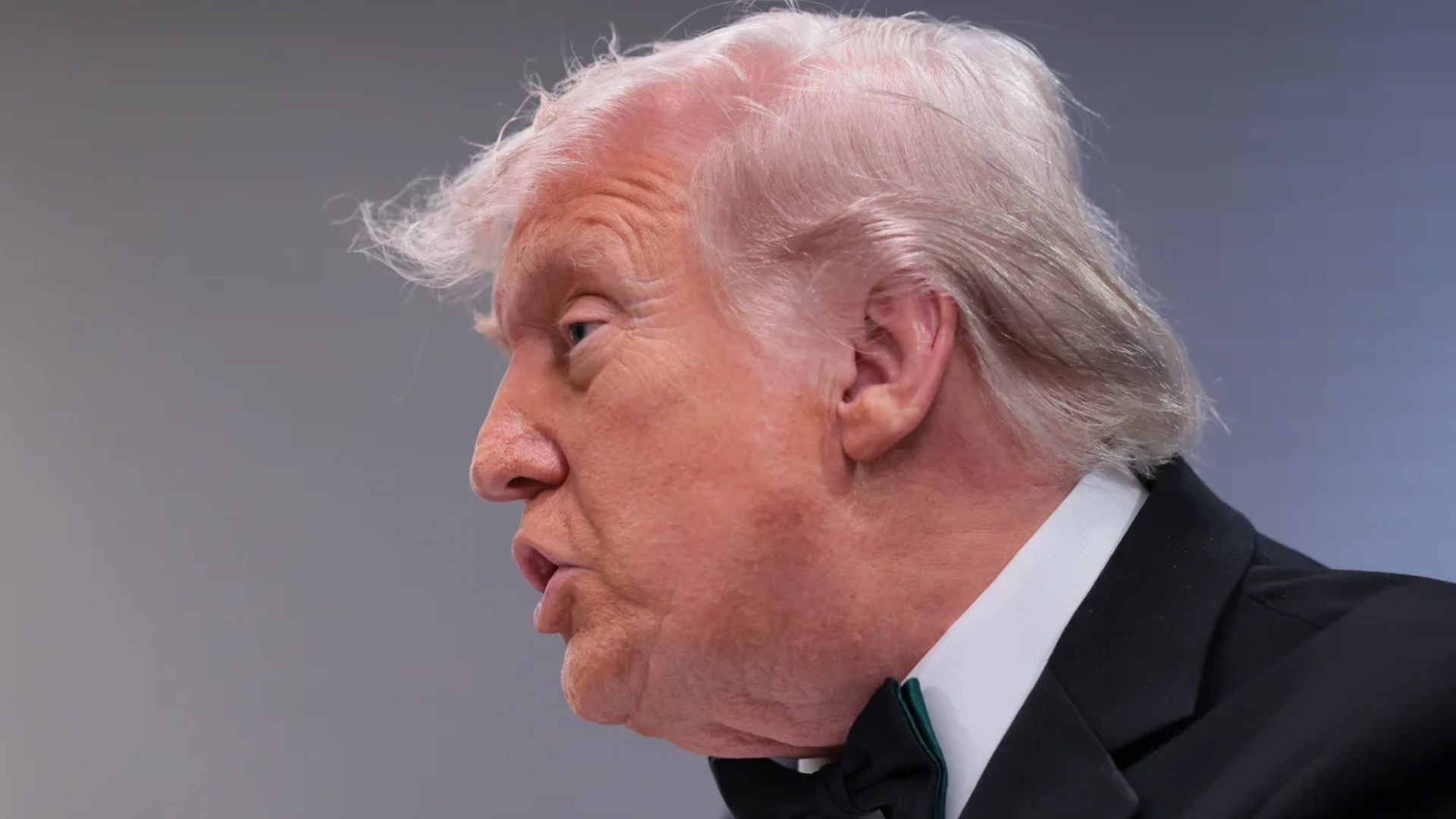 হামলা চালিয়ে ইরান যুদ্ধ থেকে সরানো যাবে না: ট্রাম্প