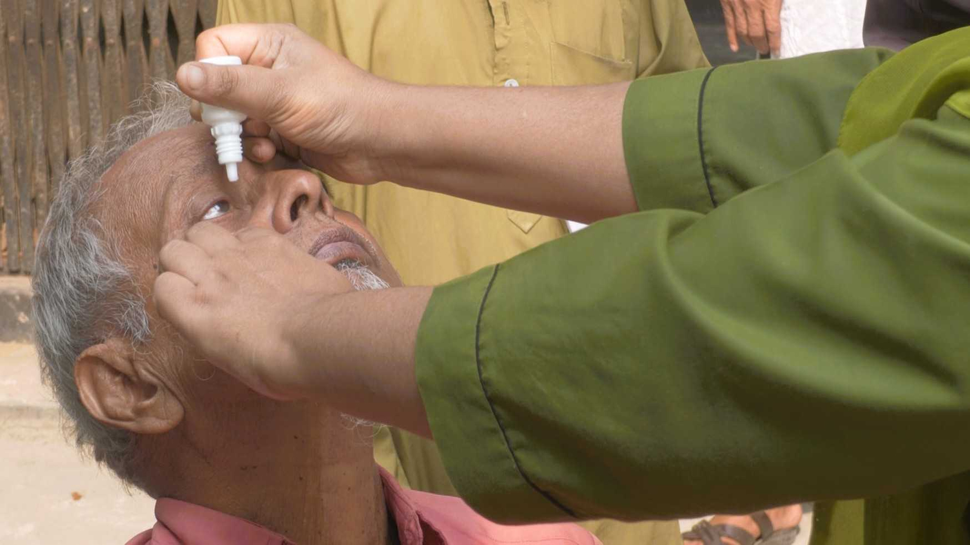 জয়পুরহাটে বিনামূল্যে চক্ষু চিকিৎসাসেবা প্রদান