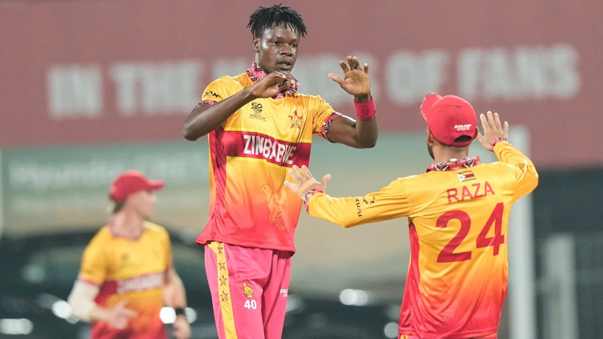 মোস্তাফিজের বদলি হিসেবে কলকাতায় যোগ দেয়া মুজারাবানির বিরুদ্ধে ব্যবস্থা নেবে পিসিবি