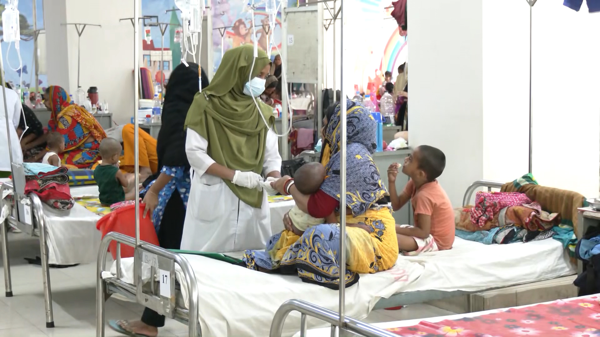 হামে আক্রান্তের সংখ্যা কবে কমবে, জানালেন স্বাস্থ্য বিশেষজ্ঞরা