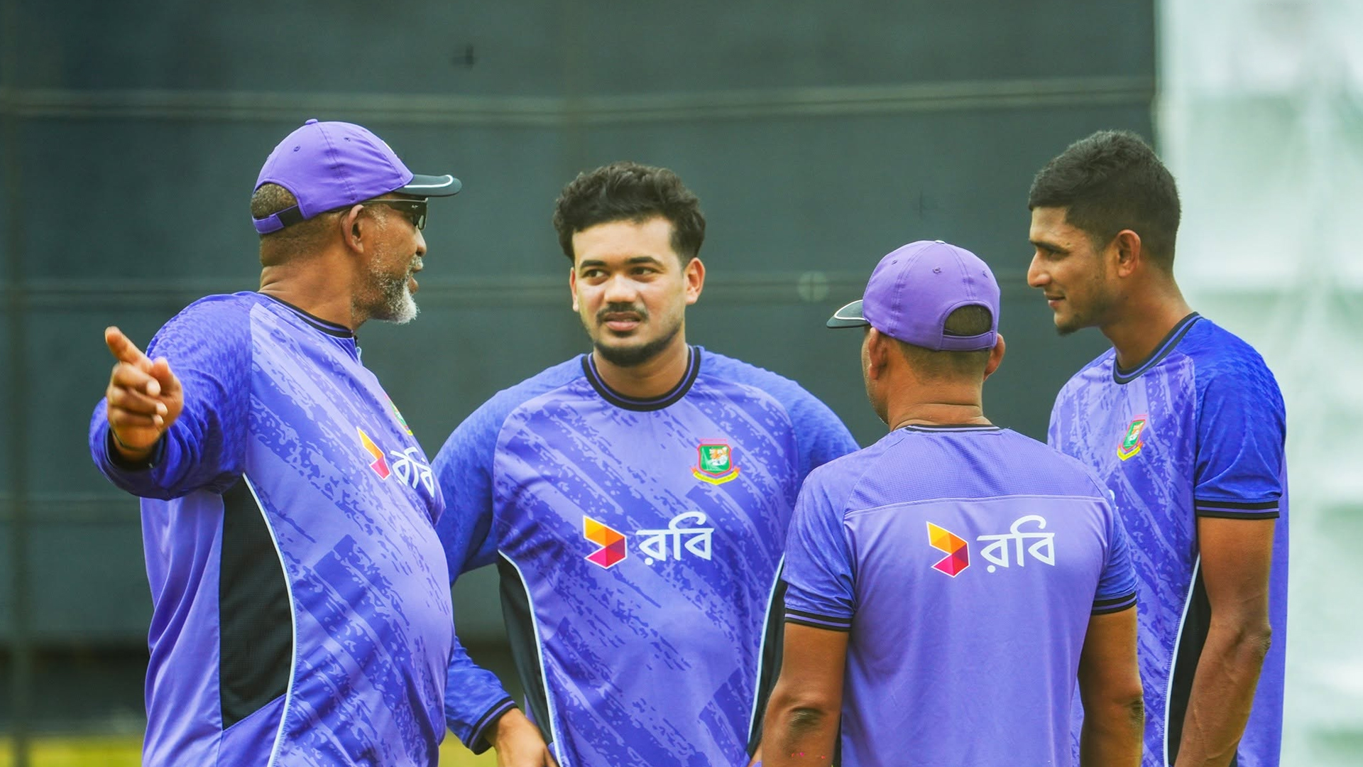 তিন নাকি চার, অজিদের সঙ্গে বাংলাদেশ কয় পেসার খেলাবে?