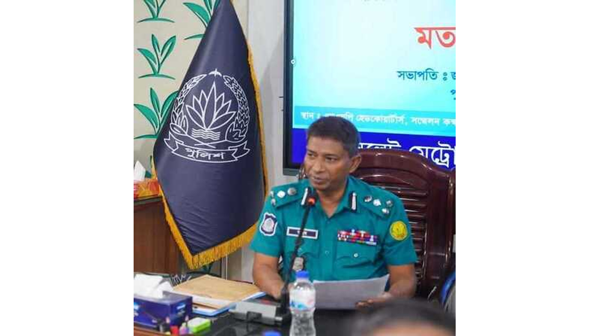 অটোরিকশায় ৩ জনের বেশি যাত্রী পরিবহন নয়: সিএমপি কমিশনার