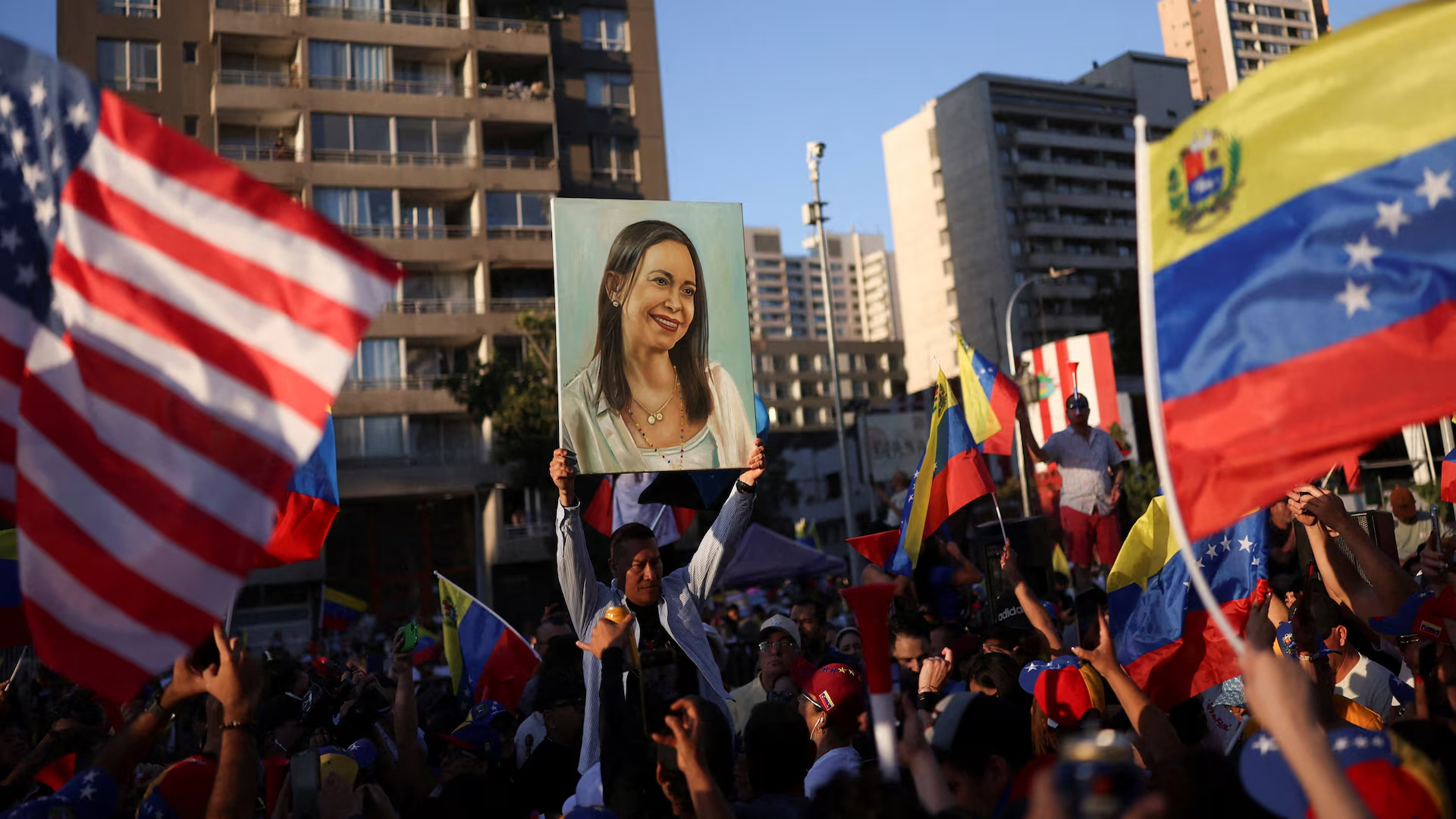 ভেনেজুয়েলায় ফেরার প্রতিশ্রুতি মাচাদোর, চান দ্রুত নির্বাচন
