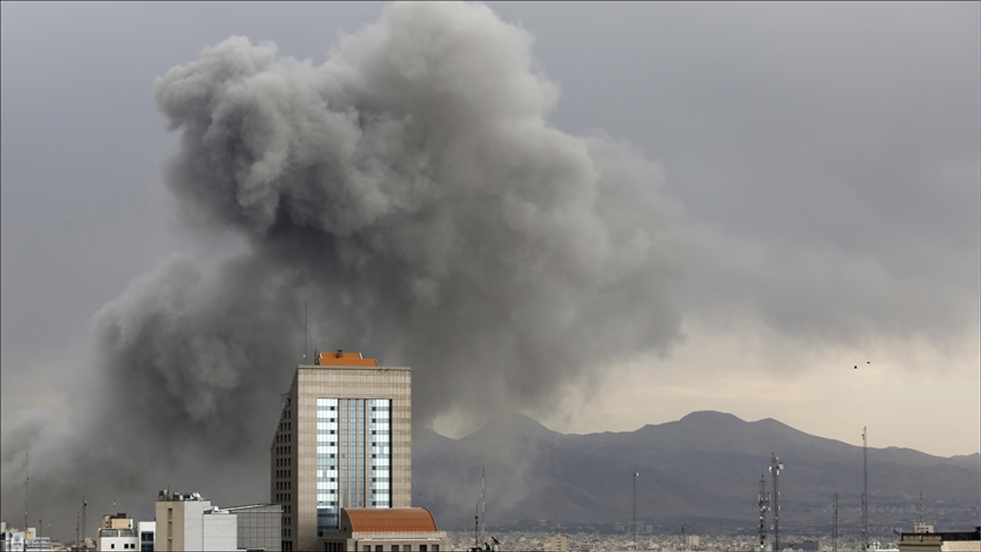 ইরানের ৪০টি অস্ত্র কারখানা গুড়িয়ে দেয়ার দাবি ইসরাইলের