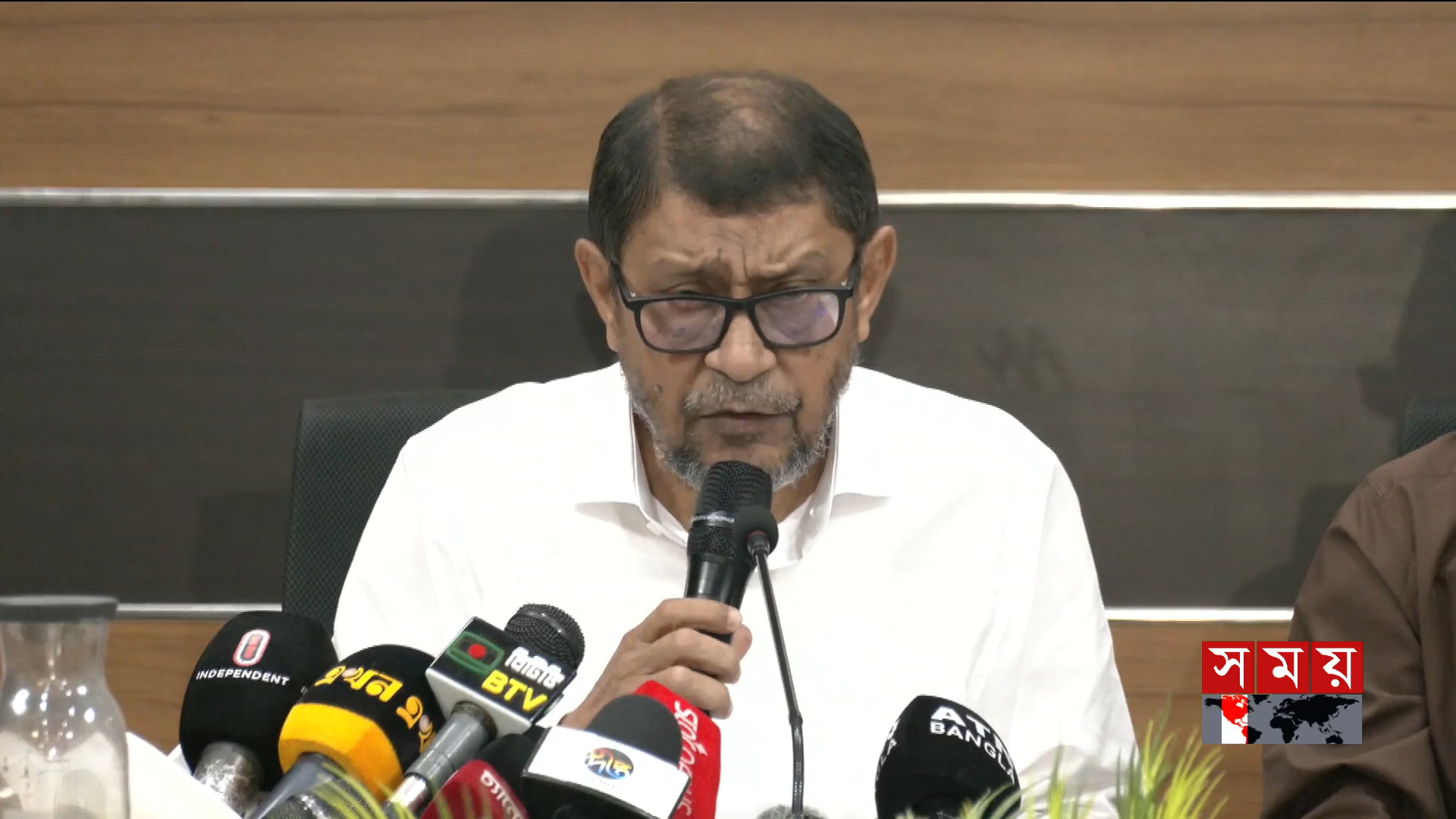 হামের প্রাদুর্ভাবের জন্য দোষীদের বিচার পরে, আগে চিকিৎসা: স্বাস্থ্যমন্ত্রী