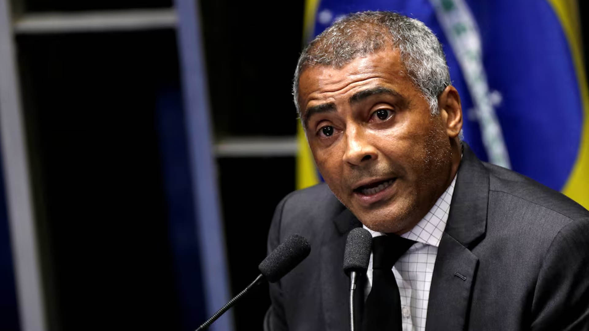 কেন ব্রাজিলের ফুটবল আগের জৌলুশ হারিয়েছে? ব্যাখ্যা দিলেন রোমারিও