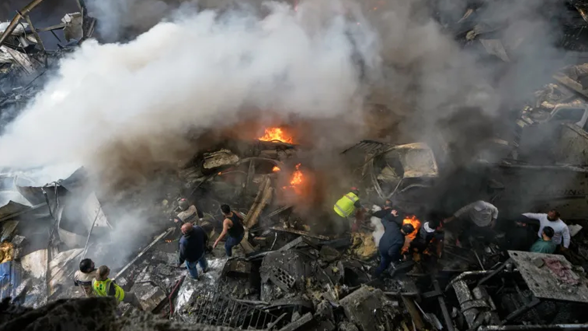 যুদ্ধবিরতির পরও লেবাননে ভয়াবহ বিমান হামলা, বহু হতাহত