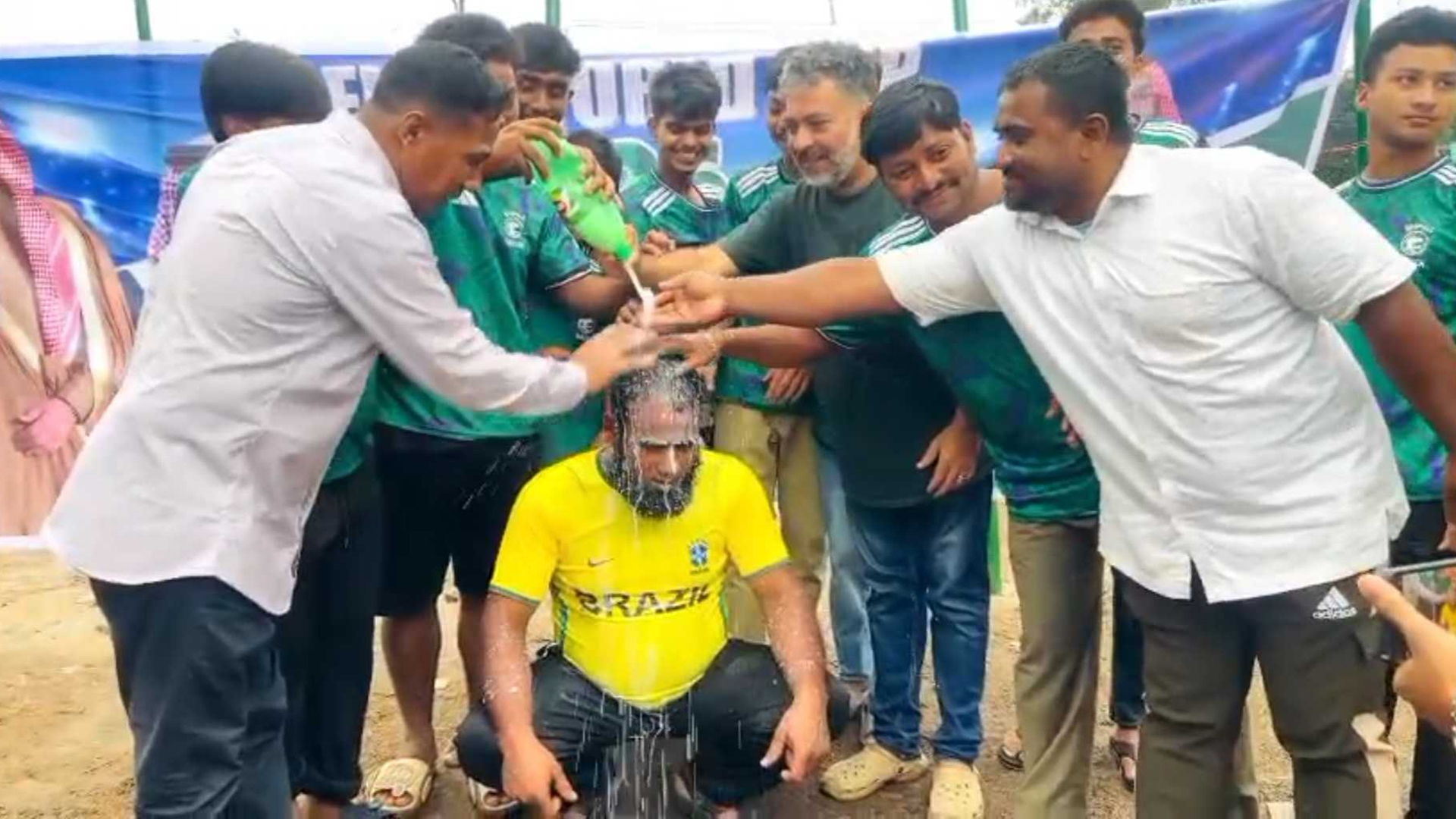 দুধ দিয়ে গোসল করে ব্রাজিল ছেড়ে সৌদিকে সাপোর্ট করলে