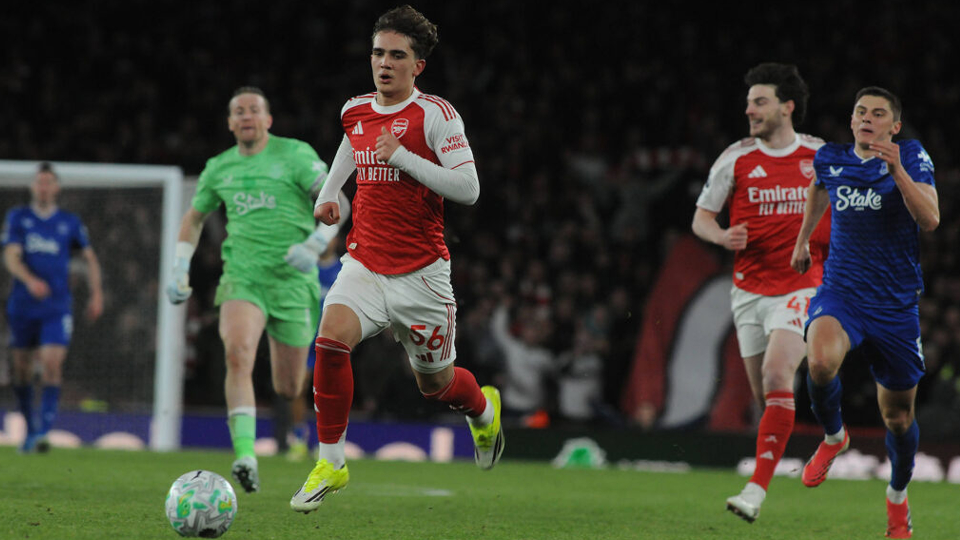 ১৬ বছর বয়সীর ইতিহাসগড়া গোলে আর্সেনালের জয়, হেরেছে চেলসি