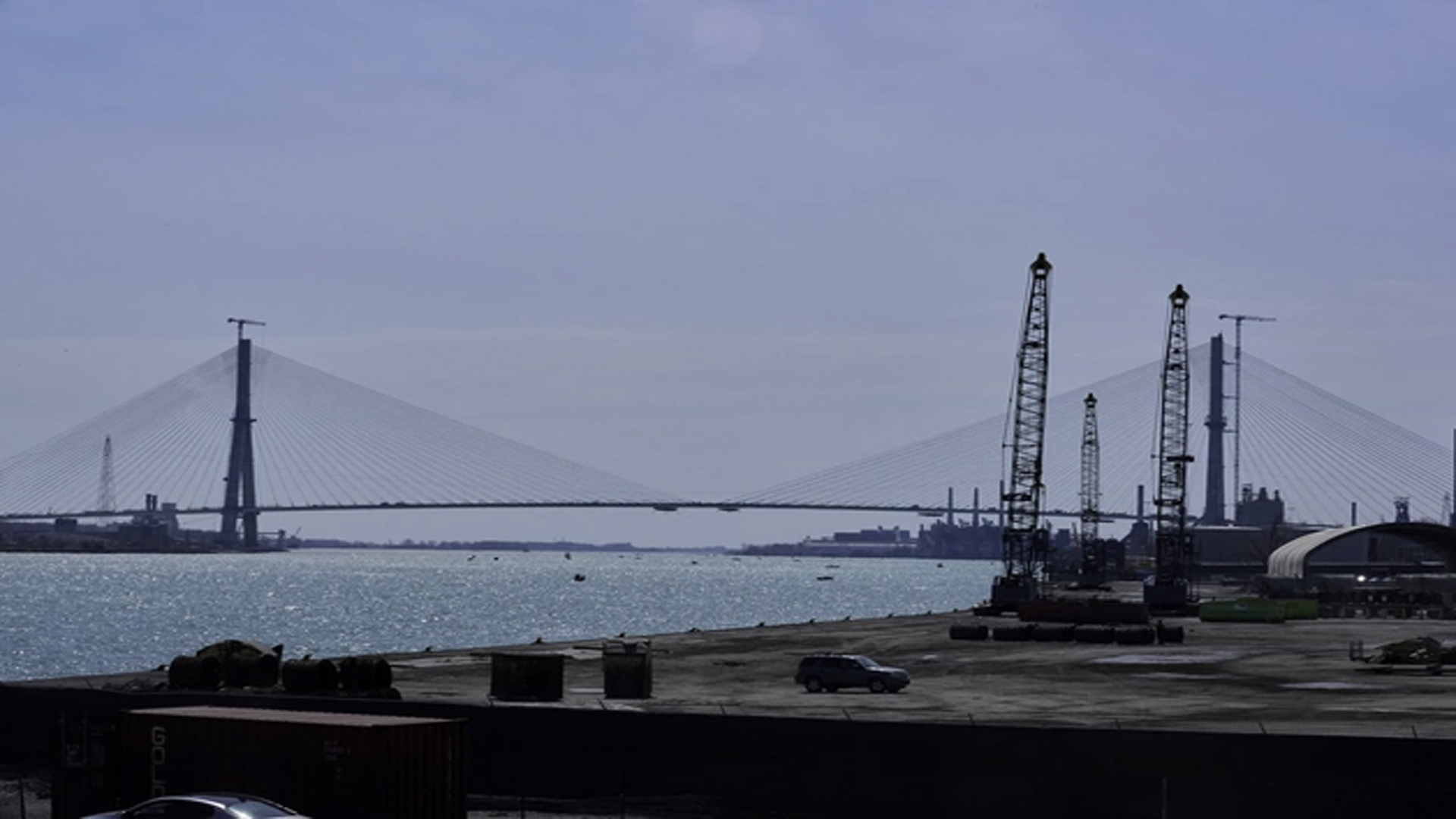 মালিকানা না পেলে যুক্তরাষ্ট্র- কানাডা সেতুর উদ্বোধন বন্ধের হুমকি ট্রাম্পের