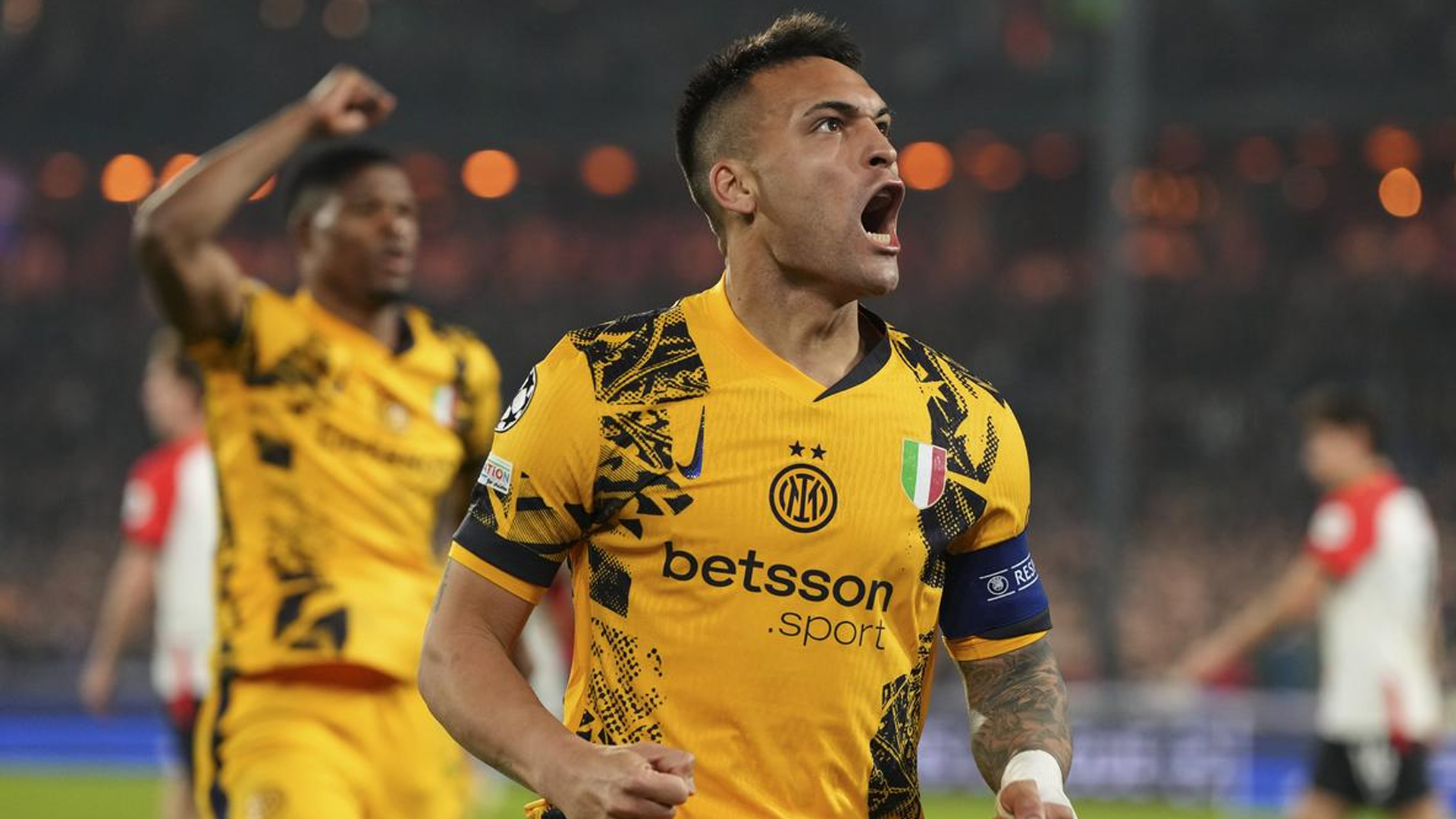 Ular onamni aldab jinsiy aloqa qilishdi.