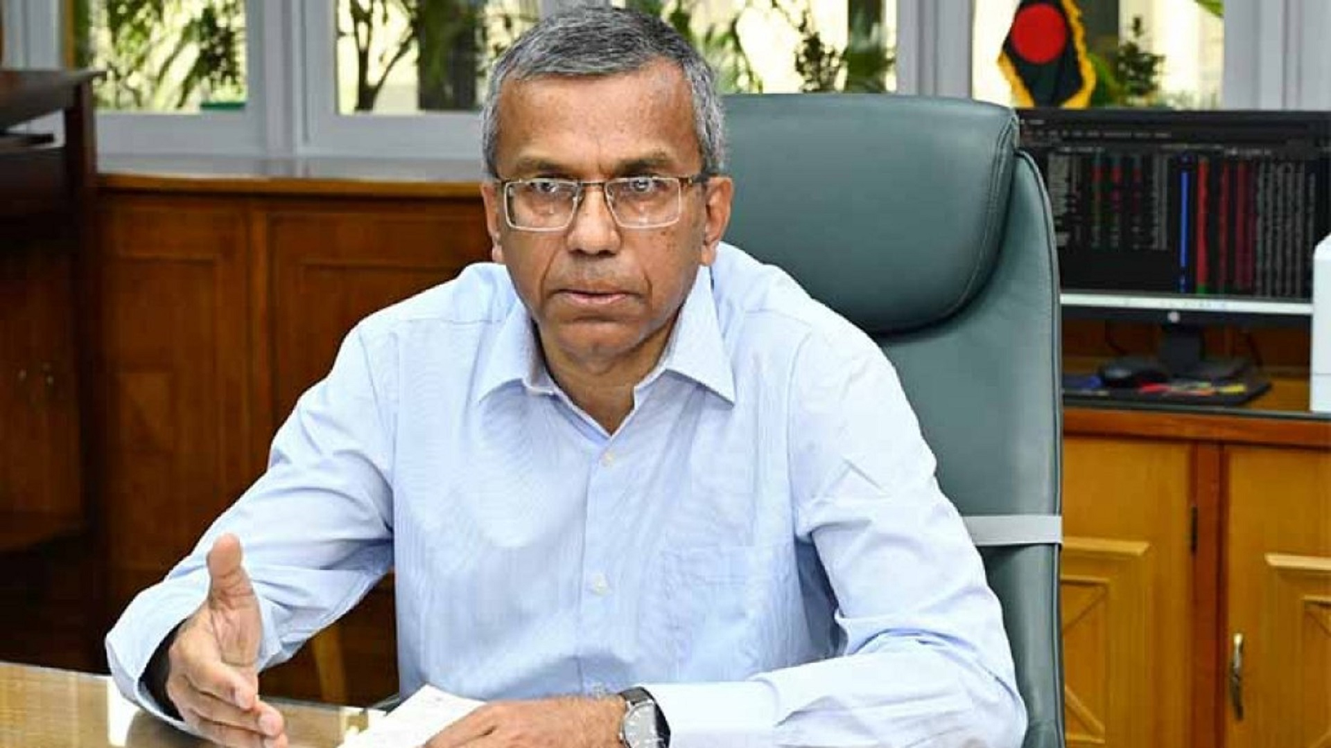 ইসলামী ব্যাংকের বিষয়টি এখন রাজনৈতিক: গভর্নর
