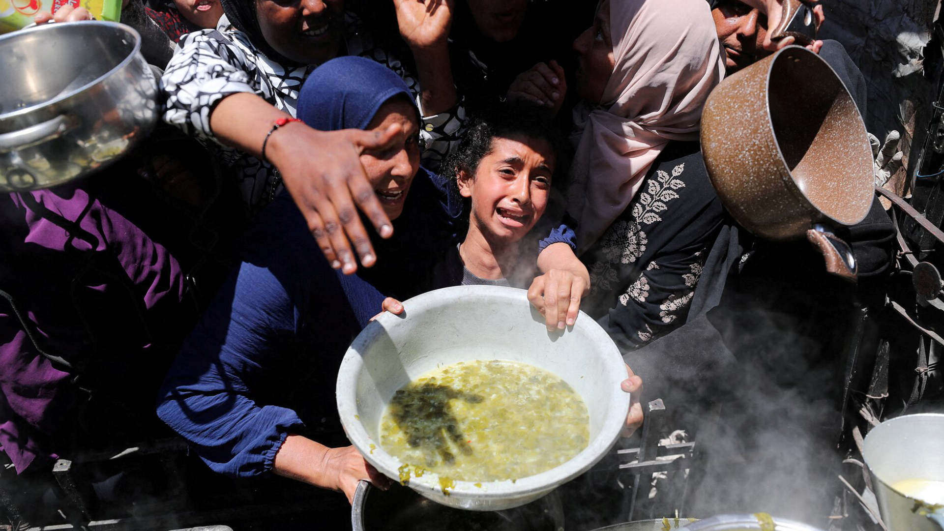 প্রতি রাতে খালি পেটে ঘুমাতে যায় বিশ্বের প্রায় ৭৩ কোটি মানুষ!