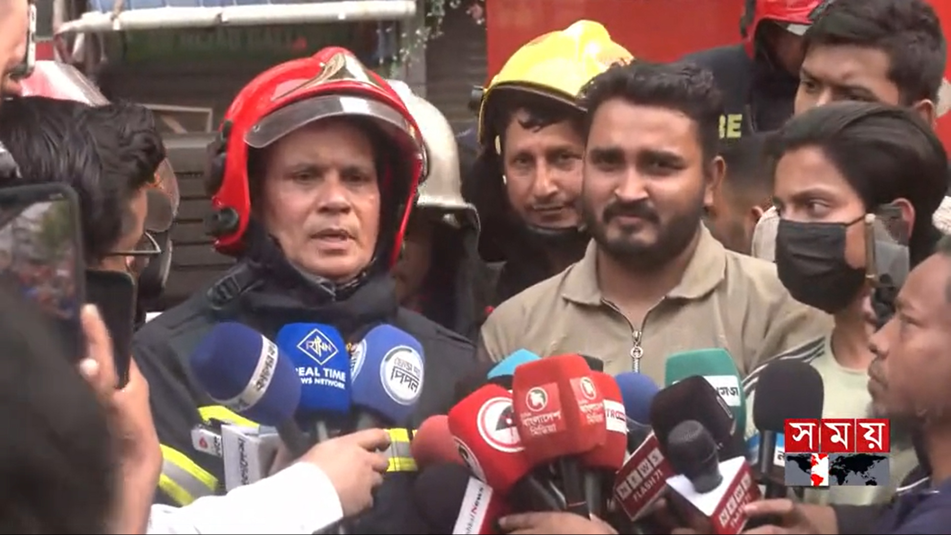 মিরপুরে বহুতল ভবনের আগুন নিয়ন্ত্রণে, উদ্ধার ২৪ জন