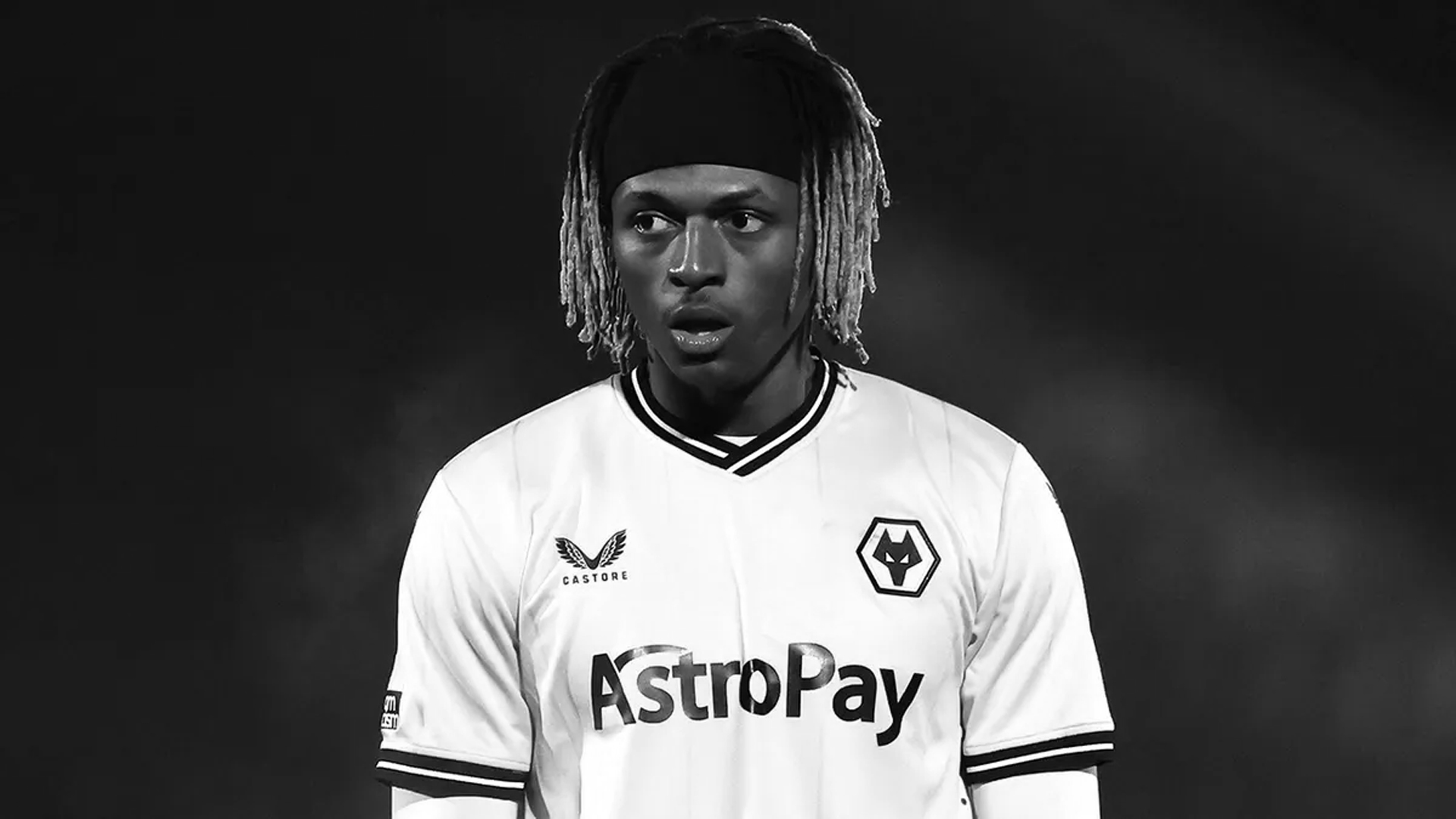 ম্যাচ শেষে বাড়ি ফেরার সময় সড়ক দুর্ঘটনায় মৃত্যু ইংলিশ ফুটবলারের - Bangla24.Top