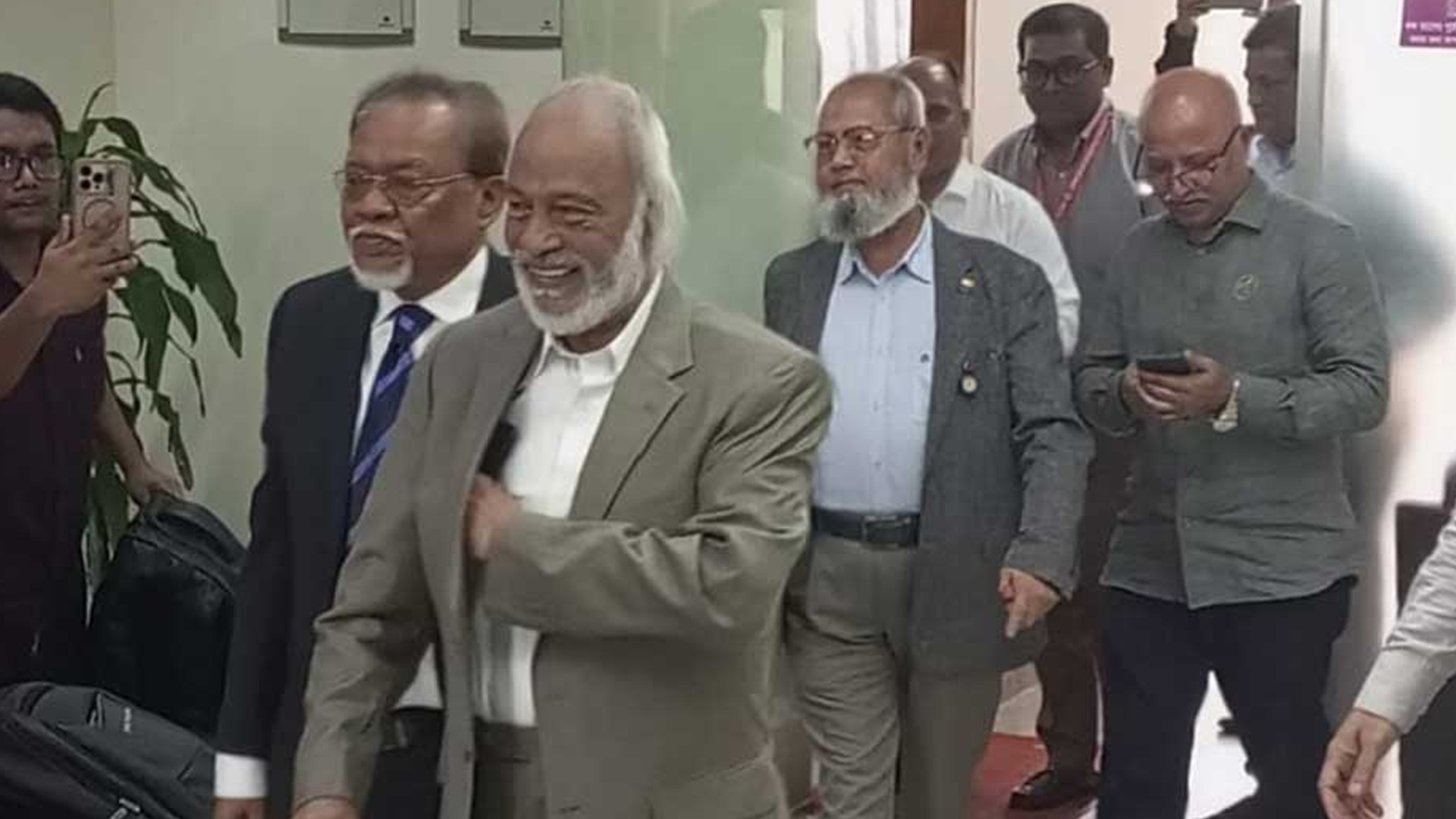 সিইসির সঙ্গে বৈঠকে বিএনপির প্রতিনিধিরা