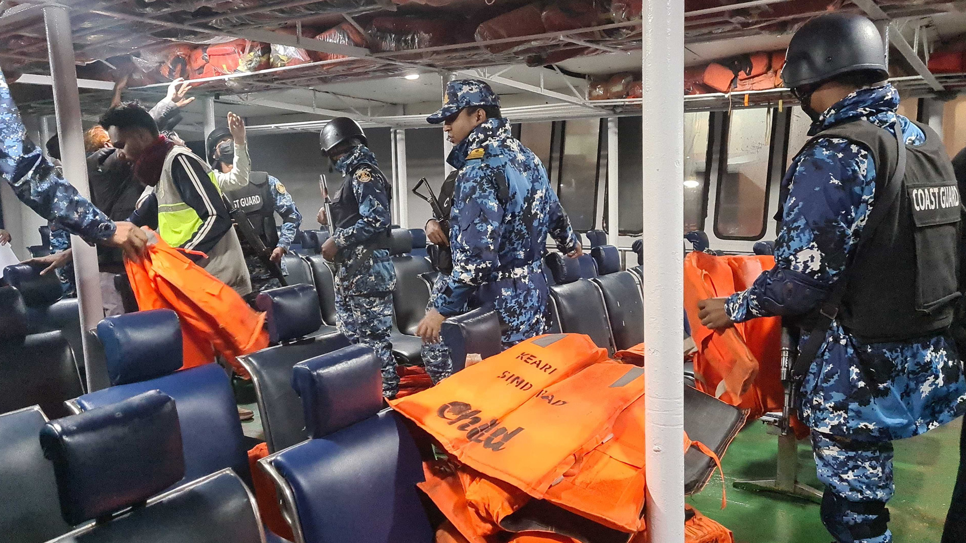 ত্রুটি সংশোধন না হলে বাতিল হবে পর্যটকবাহী জাহাজ চলাচলের অনুমতি