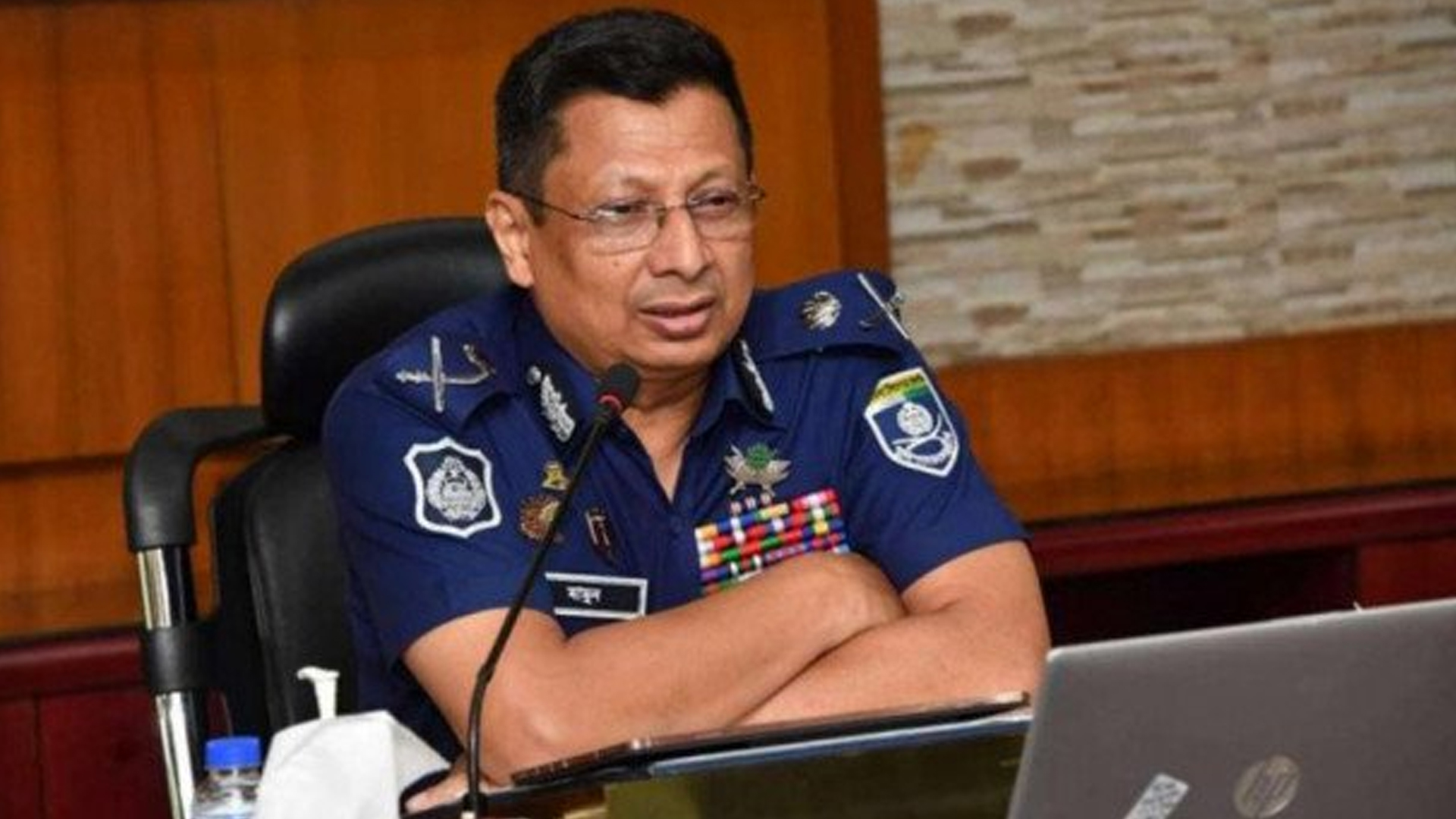 জুলাই আন্দোলনে মারণাস্ত্র ব্যবহার নিয়ে চাঞ্চল্যকর তথ্য দিলেন সাবেক আইজিপি