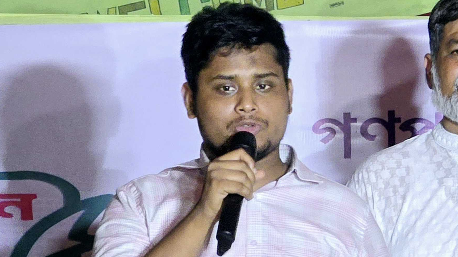 ডাকসুর ‘জয়-পরাজয়’ নিয়ে হাসনাতের বার্তা