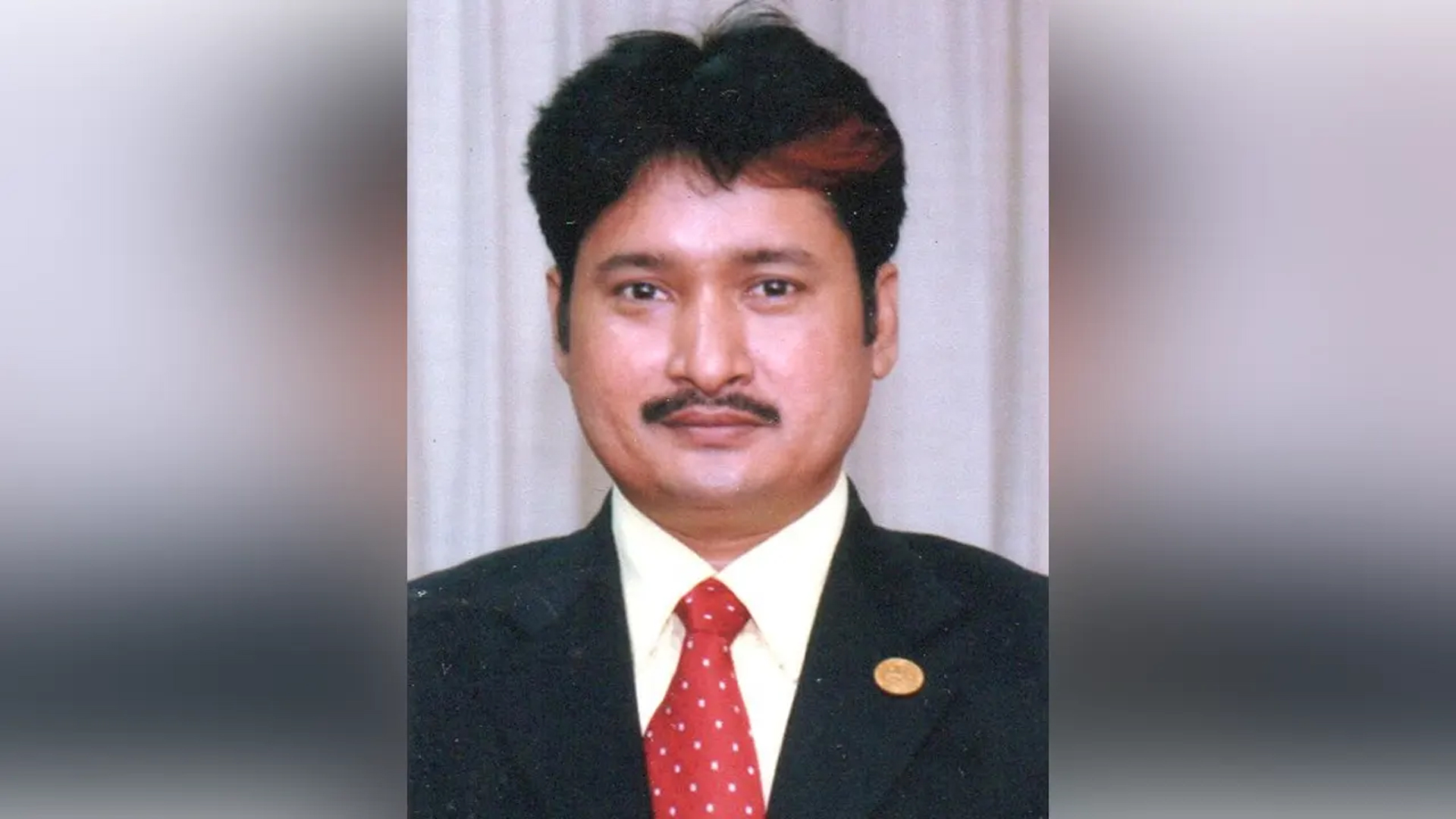 পদত্যাগ করলেন শিক্ষামন্ত্রীর পিএস