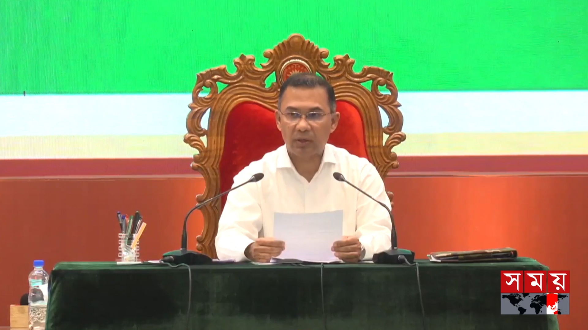 সশস্ত্র বাহিনী কোনো নির্দিষ্ট ব্যক্তি বা দলের সম্পত্তি নয়: প্রধানমন্ত্রী