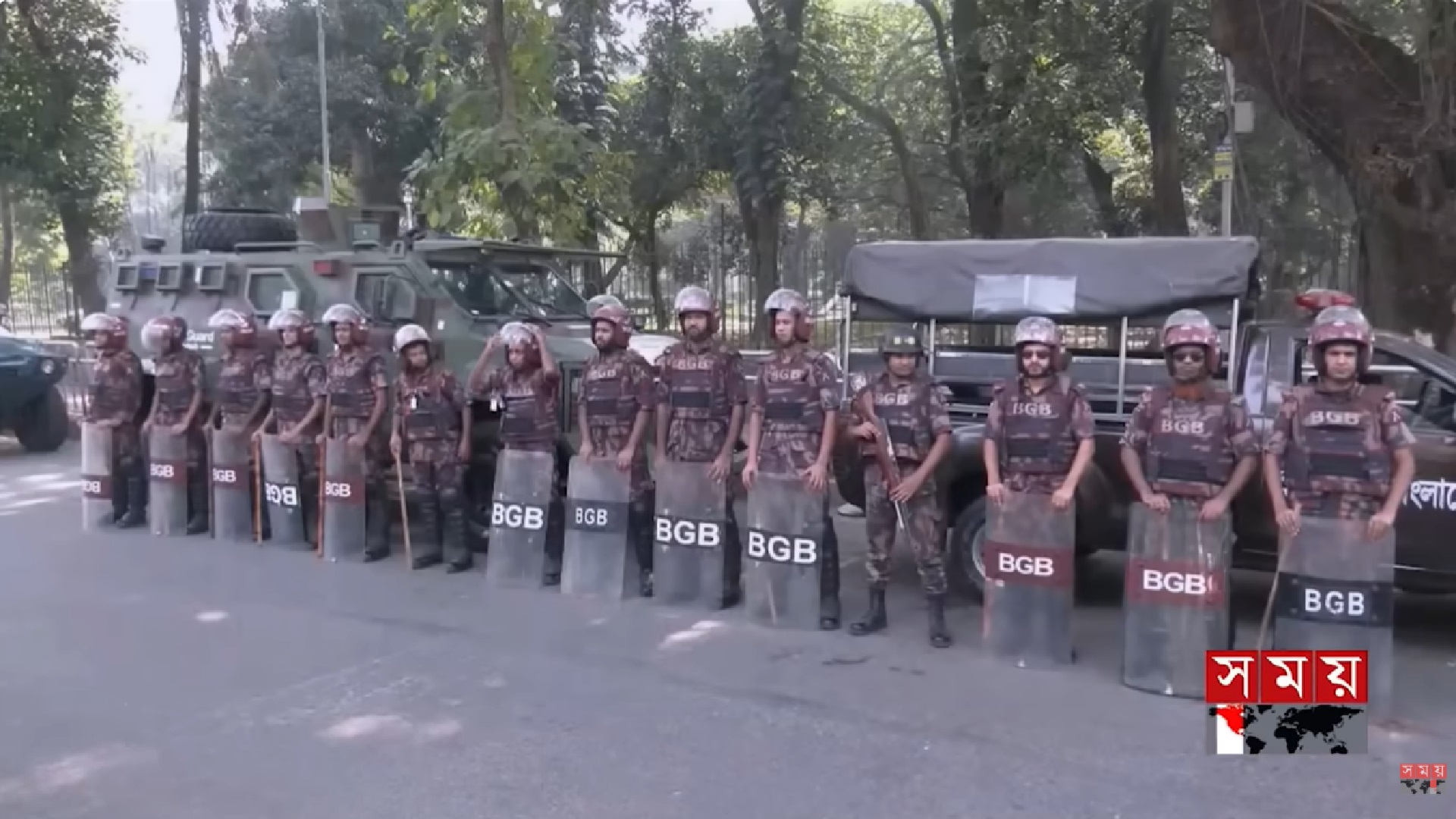 ১৩ নভেম্বর ঘিরে কঠোর নিরাপত্তা বলয়ে রাজধানী