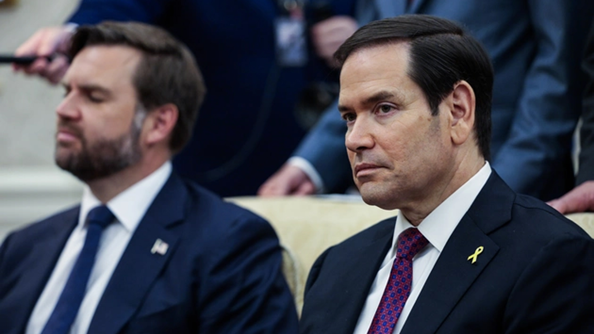 নেতৃত্বের পালাবাদলের আভাস, কে হবেন ট্রাম্পের উত্তরসূরি?