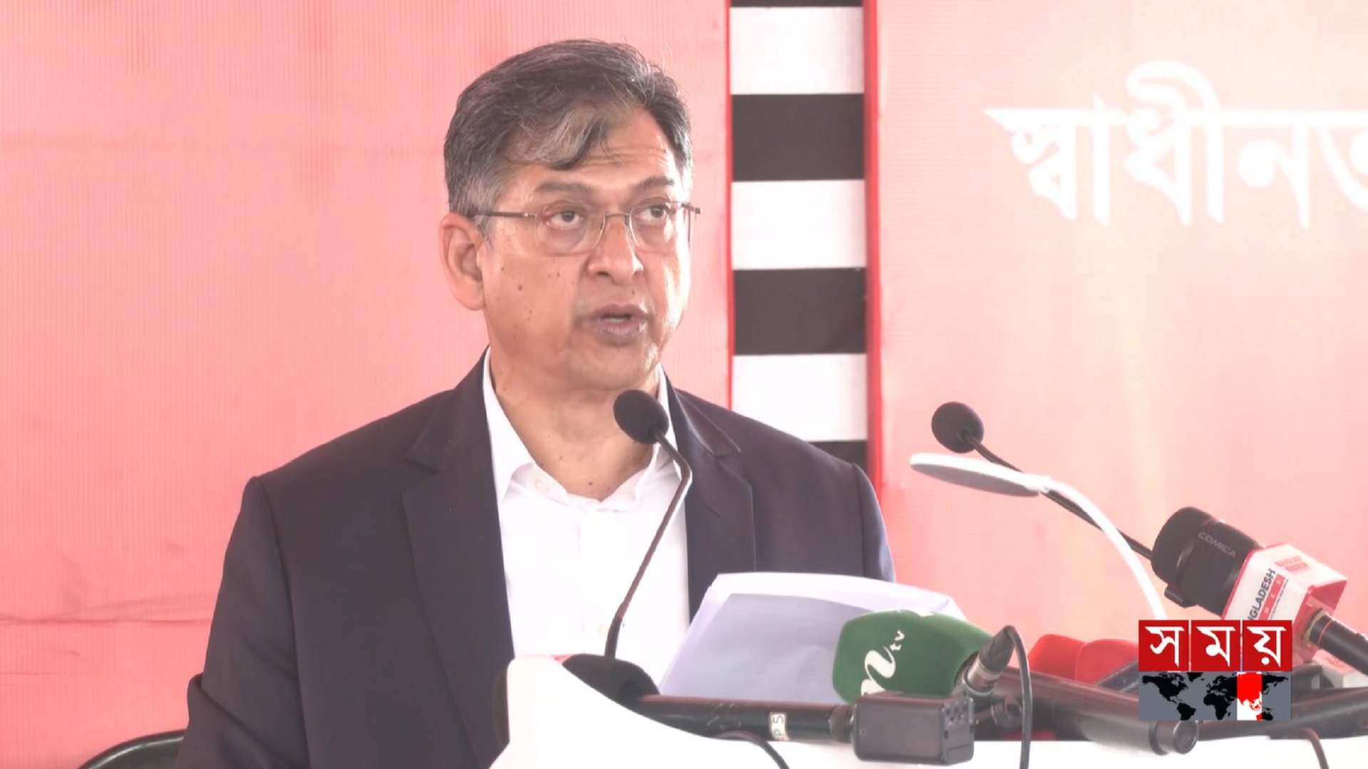 ফায়ার সার্ভিস সদস্যদের সুযোগ-সুবিধা বাড়াতে কাজ করছে সরকার: স্বরাষ্ট্রমন্ত্রী