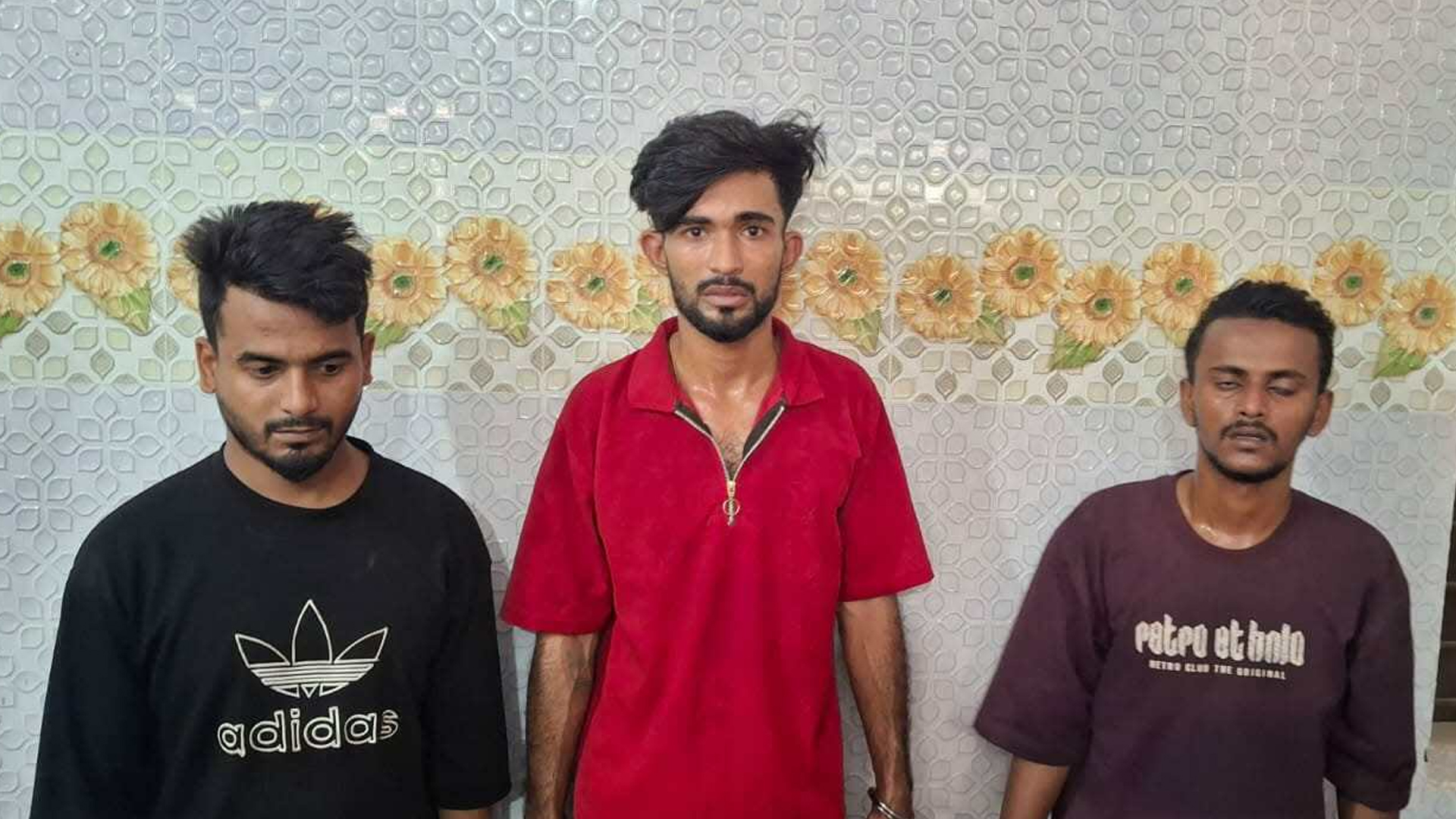 কিশোর গ্যাং নেতা এলেক্স ইমনকে কুপিয়েছে প্রতিপক্ষরা