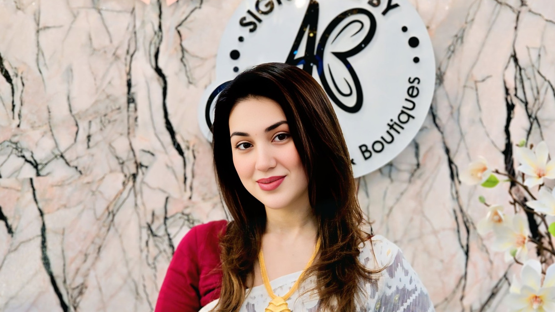 নীরবতা ভেঙে নতুন পোস্ট দিলেন অপু বিশ্বাস