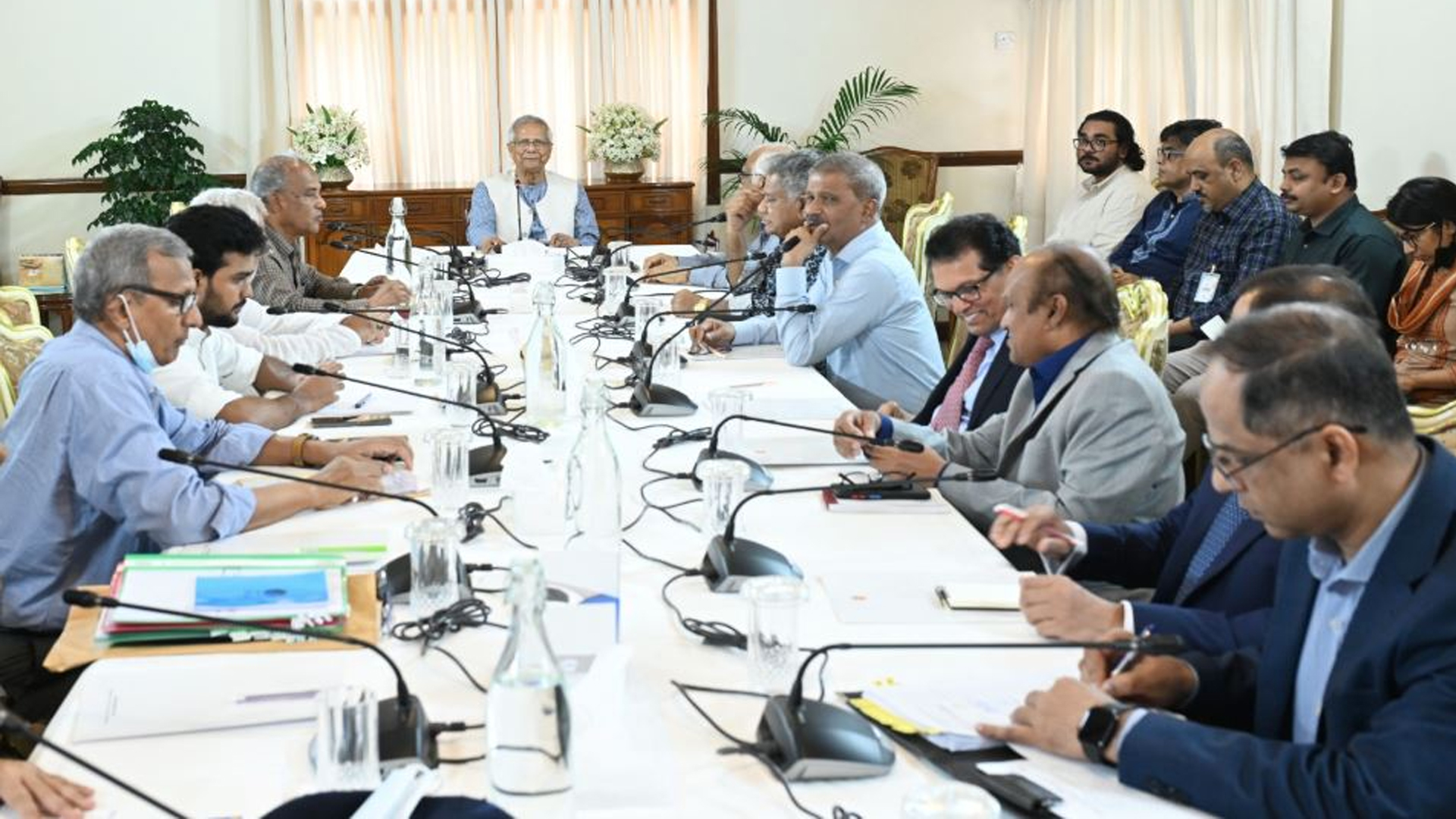 ডাকসু নির্বাচনে উৎসবমুখর পরিবেশ নিশ্চিত করতে প্রধান উপদেষ্টার নির্দেশ