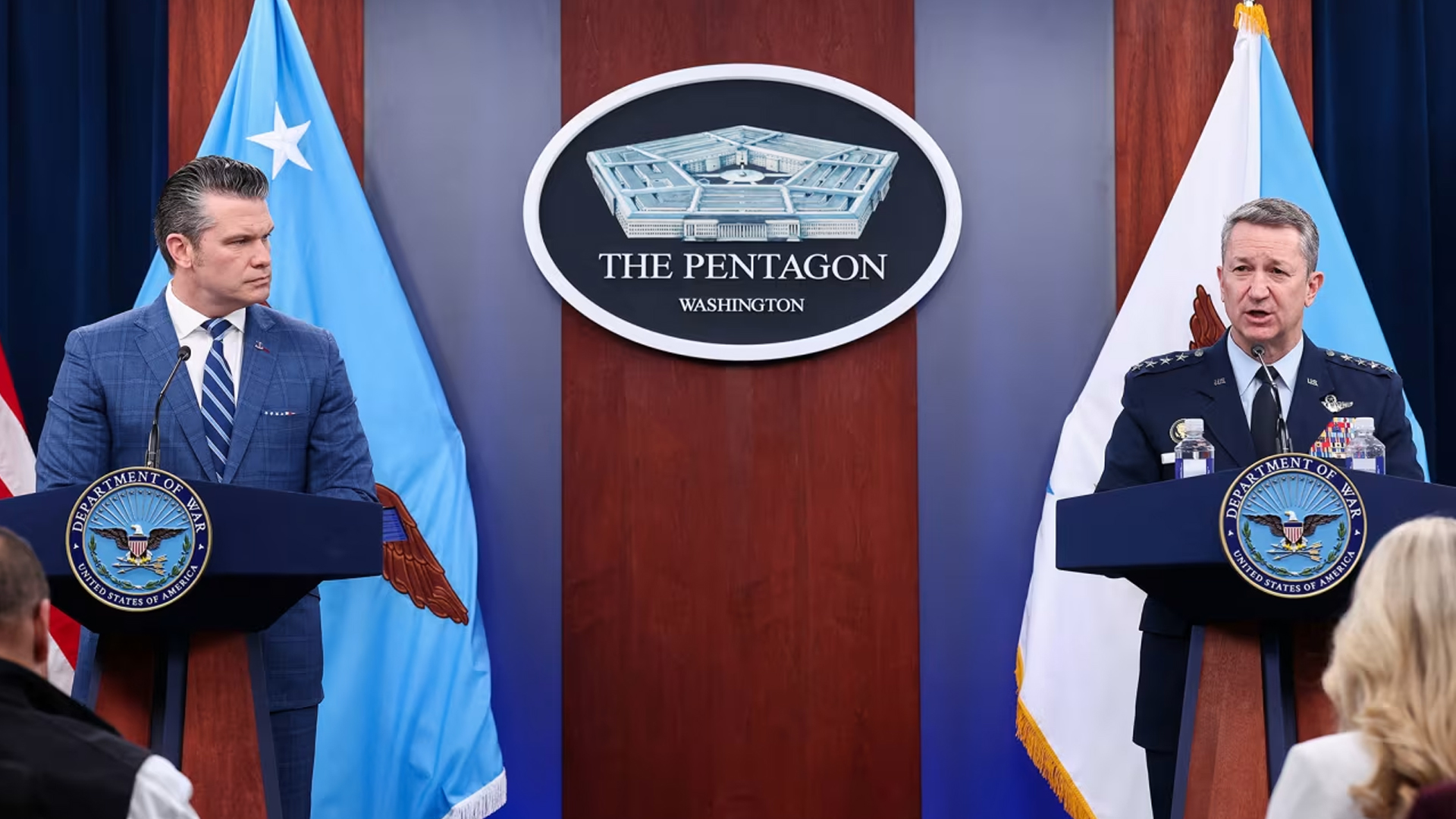 ইরান যুদ্ধবিরতি ভিক্ষা চেয়েছিল, দাবি মার্কিন যুদ্ধমন্ত্রীর