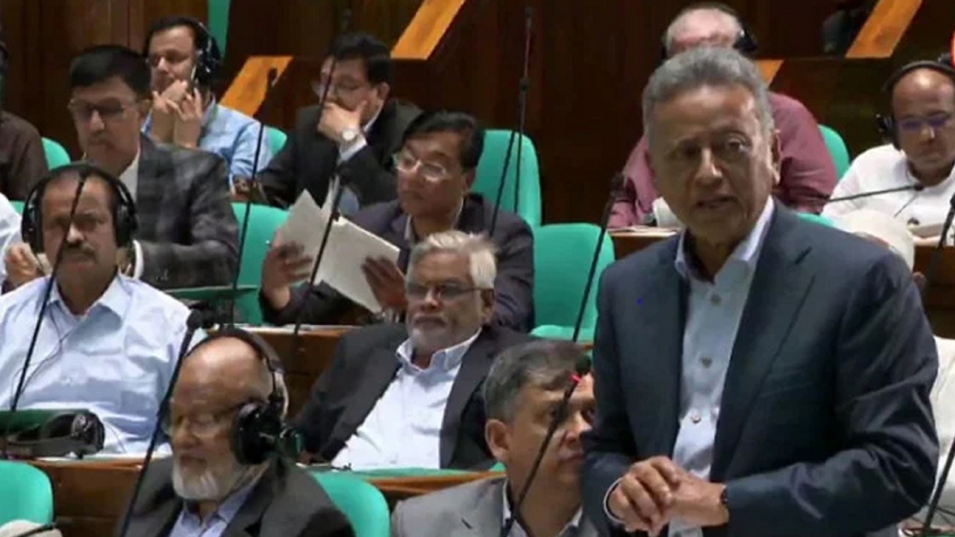 দেশের শীর্ষ ২০ ঋণখেলাপি কারা, জানালেন অর্থমন্ত্রী