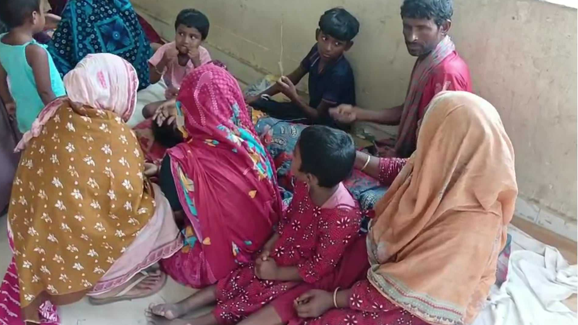 লালপুরে ইটভাটায় বজ্রপাত, আহত দুই শ্রমিকের মধ্যে একজনের মৃত্যু