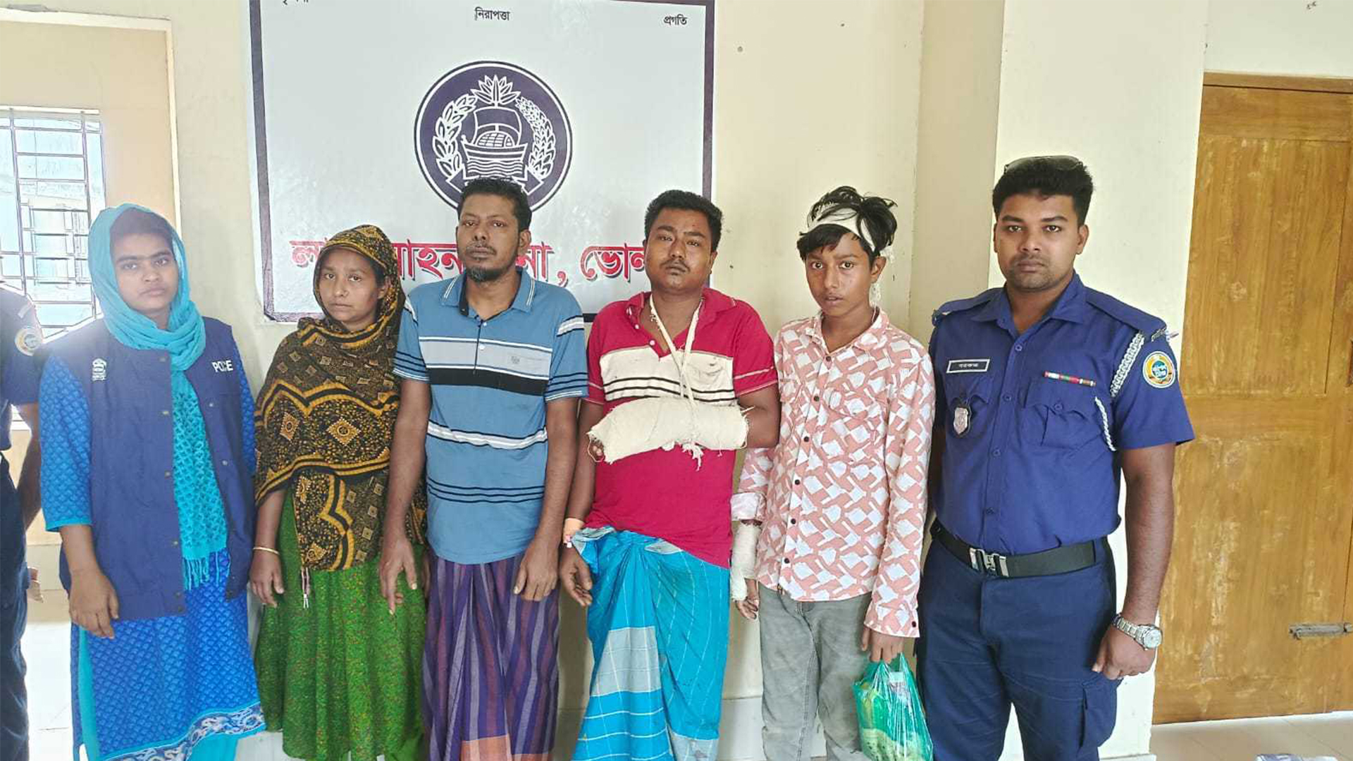 লালমোহনে নারিকেল পাড়া নিয়ে সংঘর্ষে নিহত ১