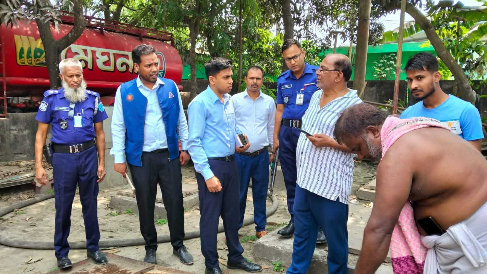 টাঙ্গাইলে ১৬ হাজার লিটার জ্বালানি তেল মজুত, ফিলিং স্টেশনকে জরিমানা