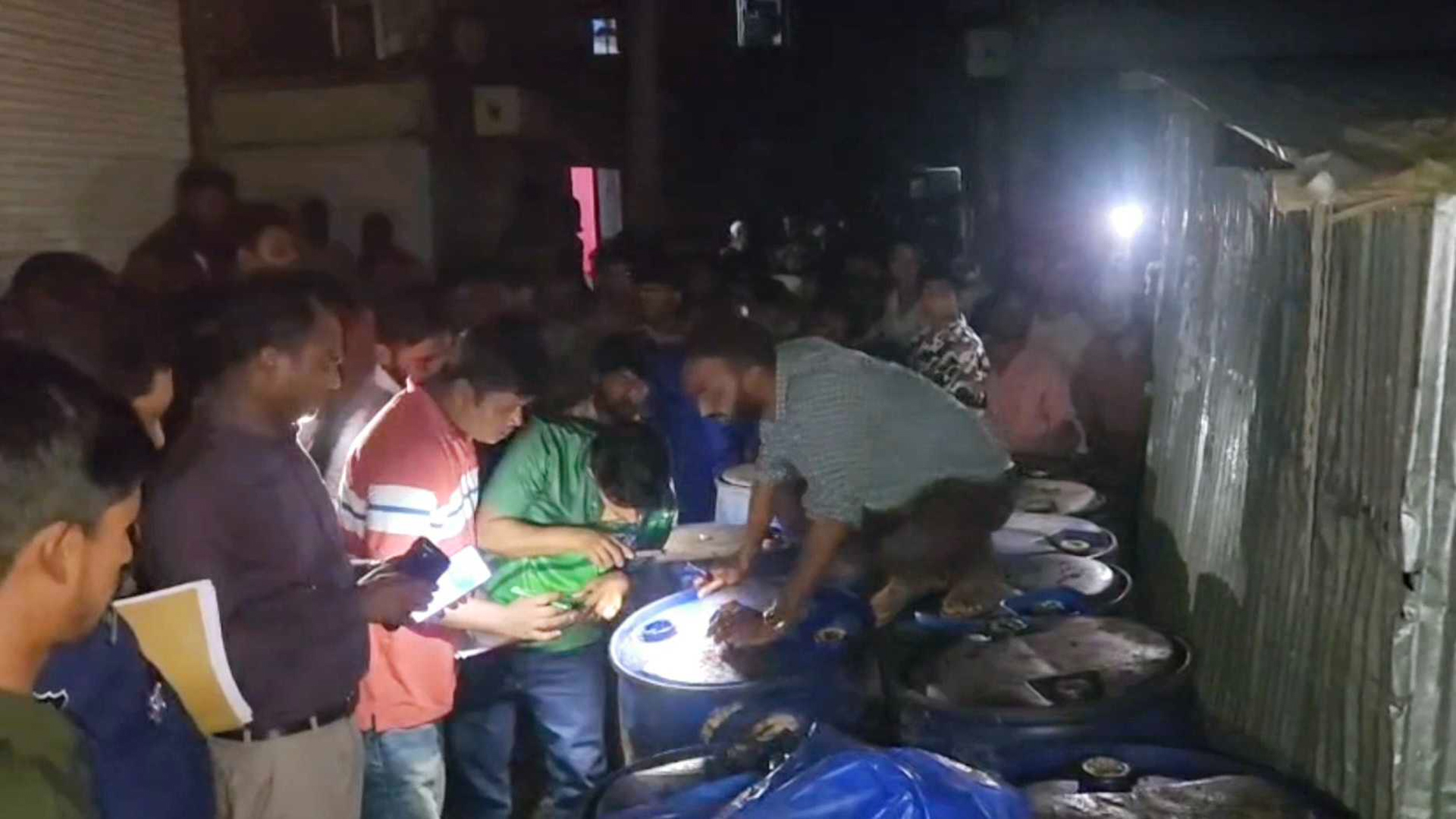 নাসিরনগরে পাঁচ হাজার লিটার জ্বালানি তেল জব্দ