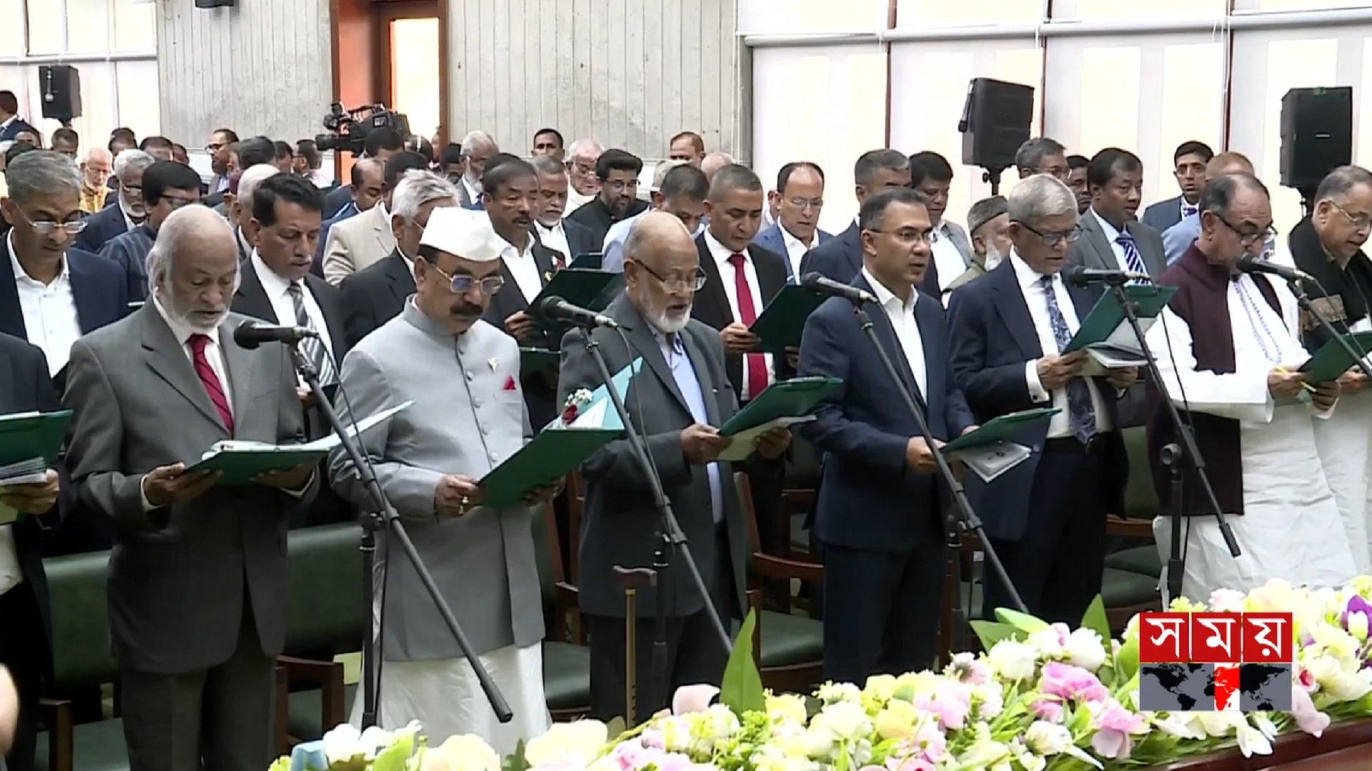 শপথ নিলেন তারেক রহমানসহ বিএনপির সংসদ সদস্যরা