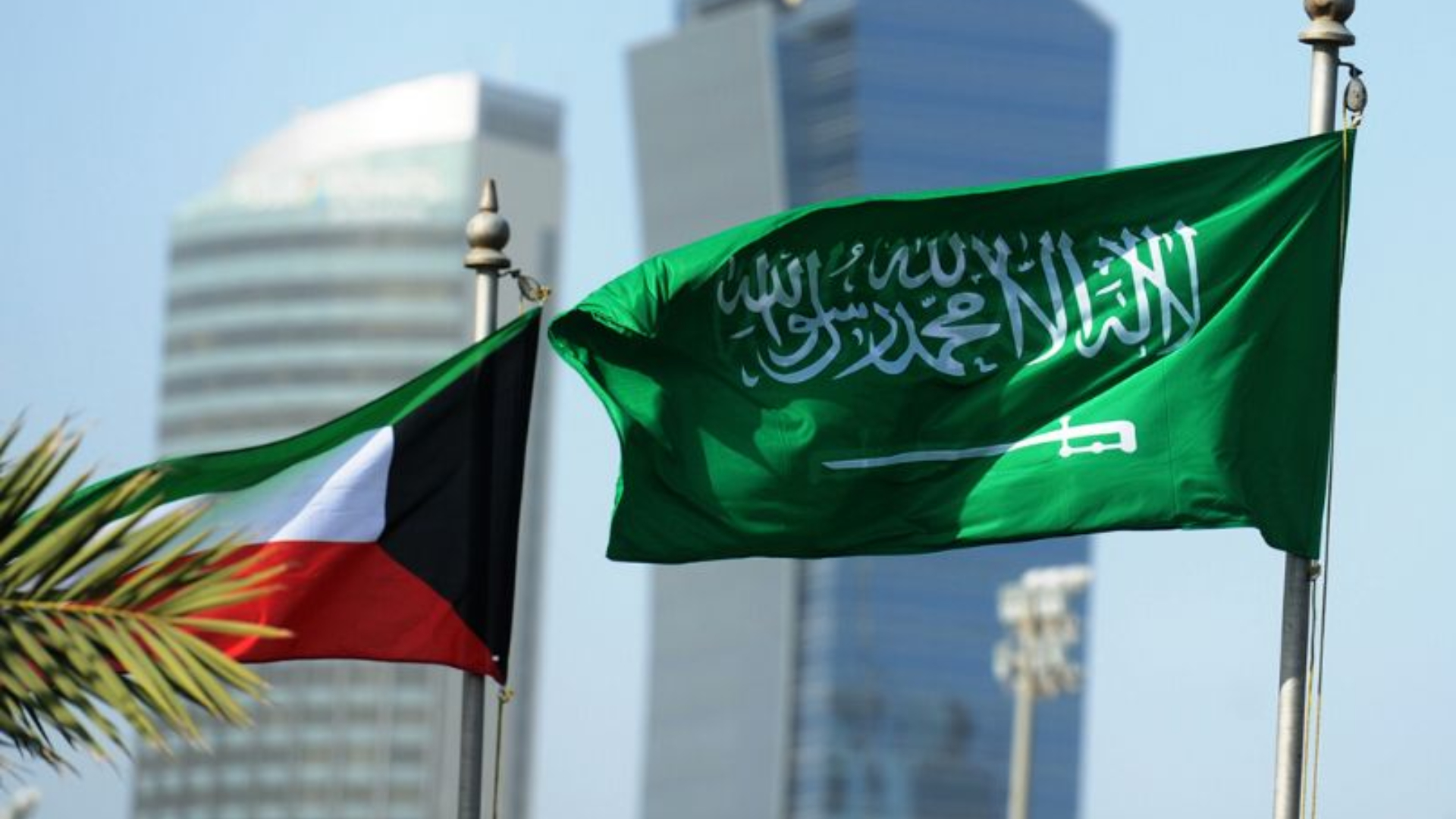 কুয়েতের সঙ্গে স্থল সীমান্তে নতুন বাস সার্ভিস চালু করল সৌদি